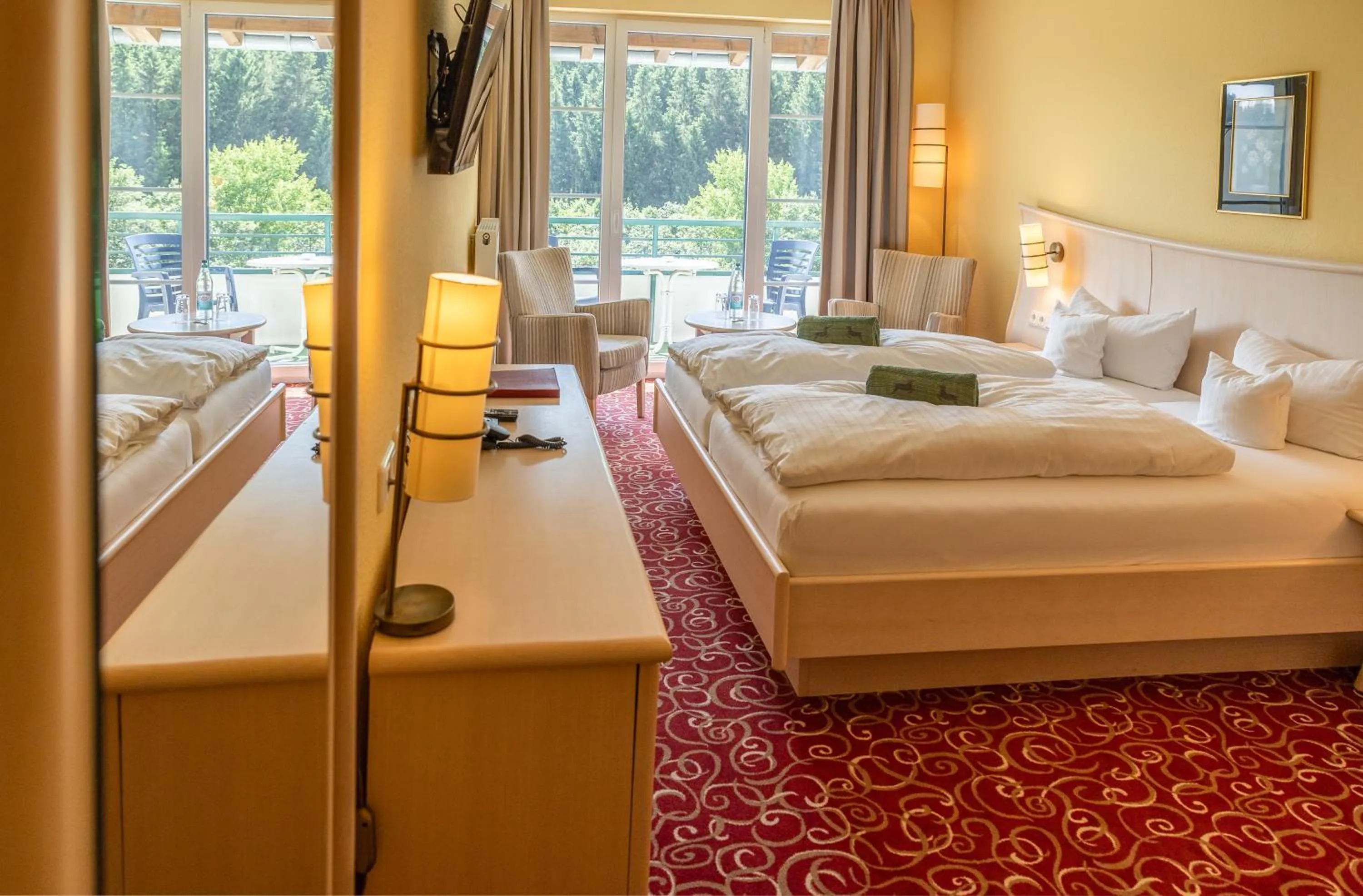 Photo of the whole room, Bed in Waldhaus am See