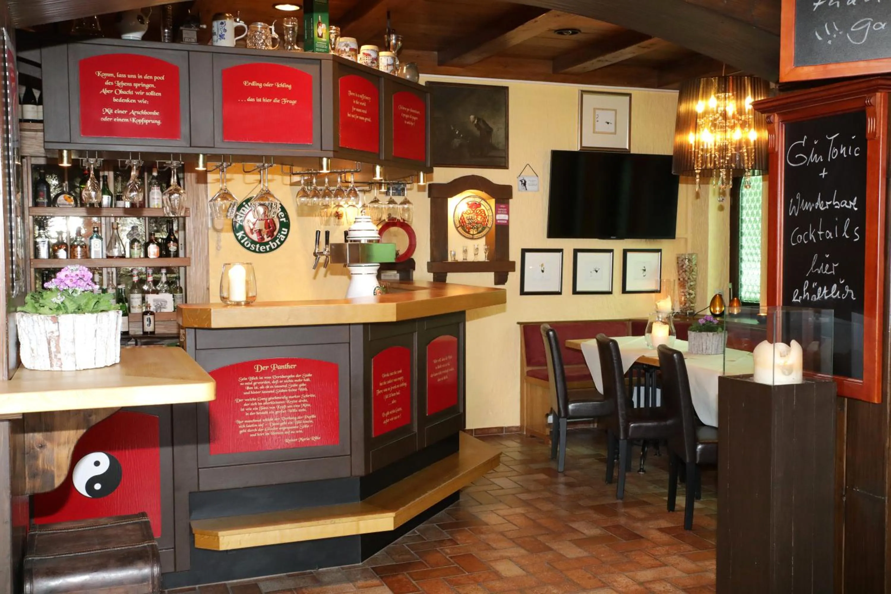 Restaurant/places to eat in Hotel an der Sonne & Restaurant Zum Schneiger