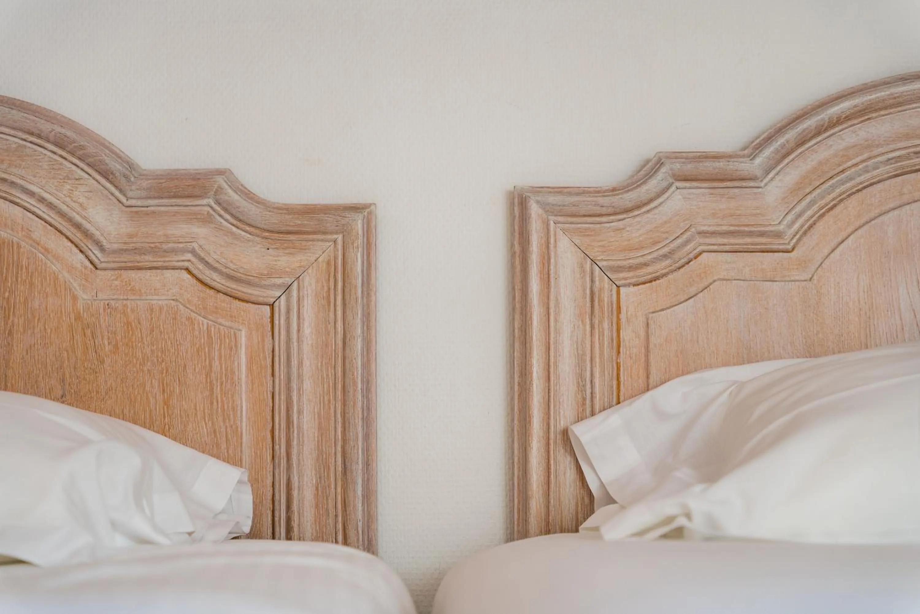 Bed in Hotel The Originals Château de Perigny