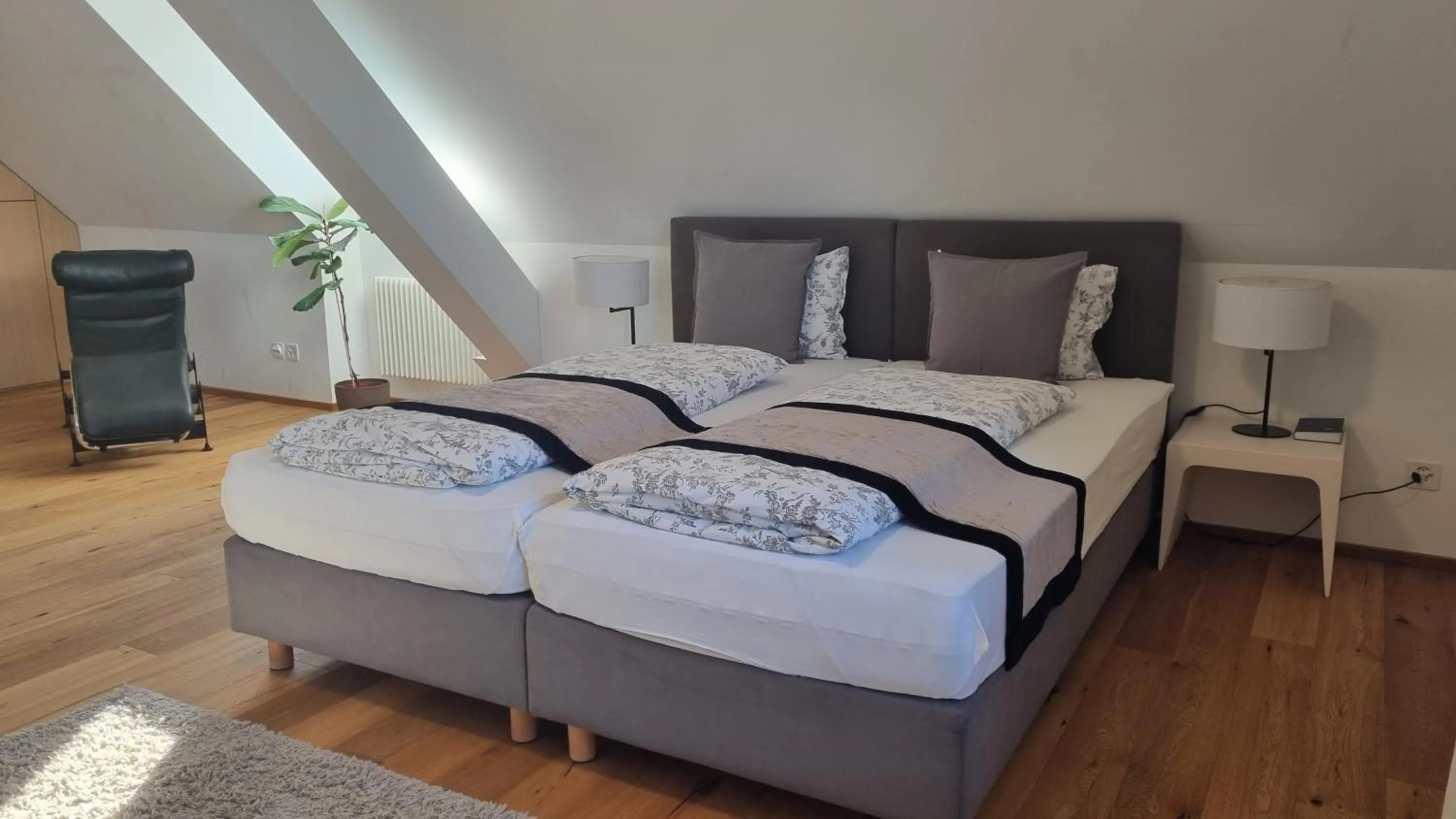 Bed in Hotel & Restaurant Schloss Schwandegg