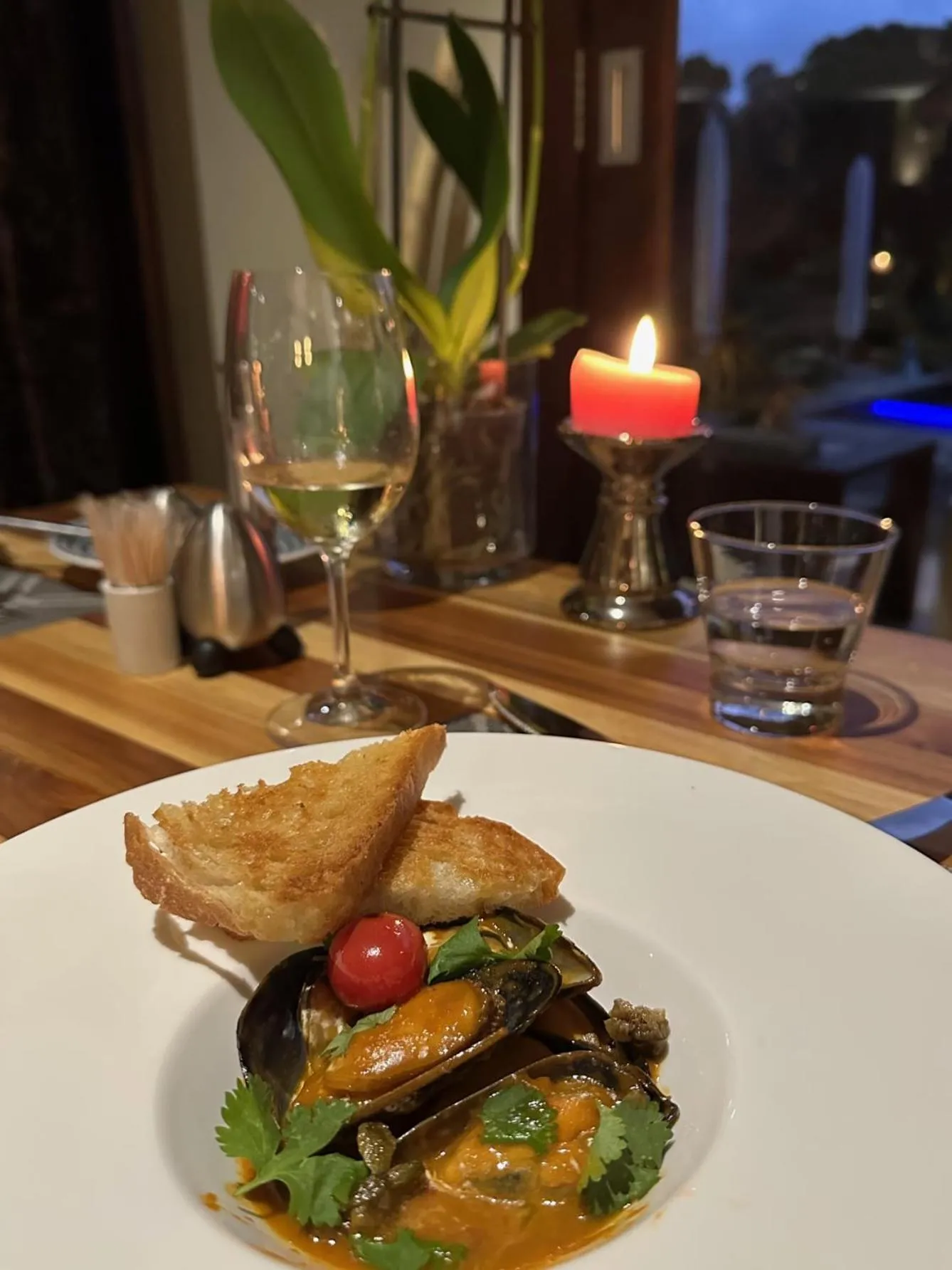 Restaurant/places to eat in Lily Pond Country Lodge