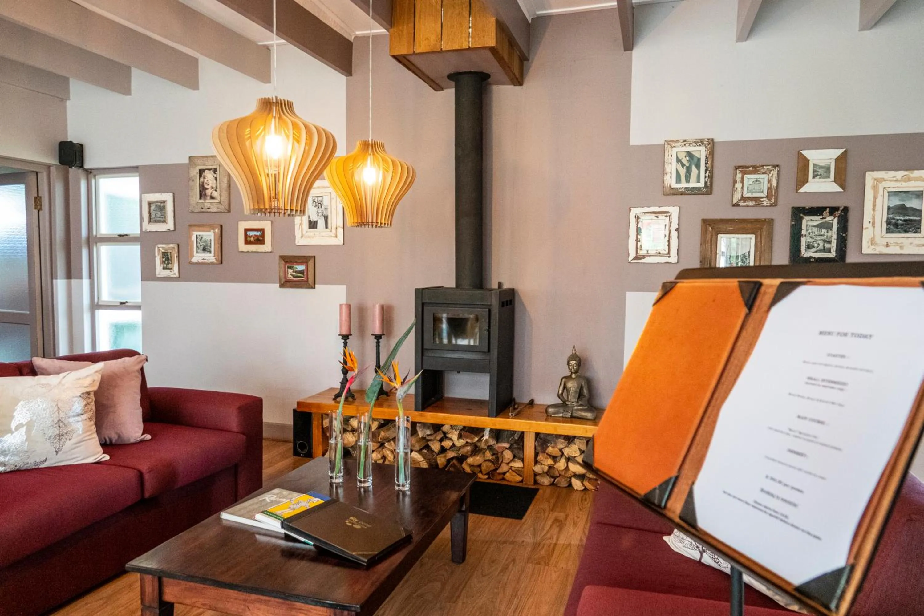 Breakfast in Lily Pond Country Lodge