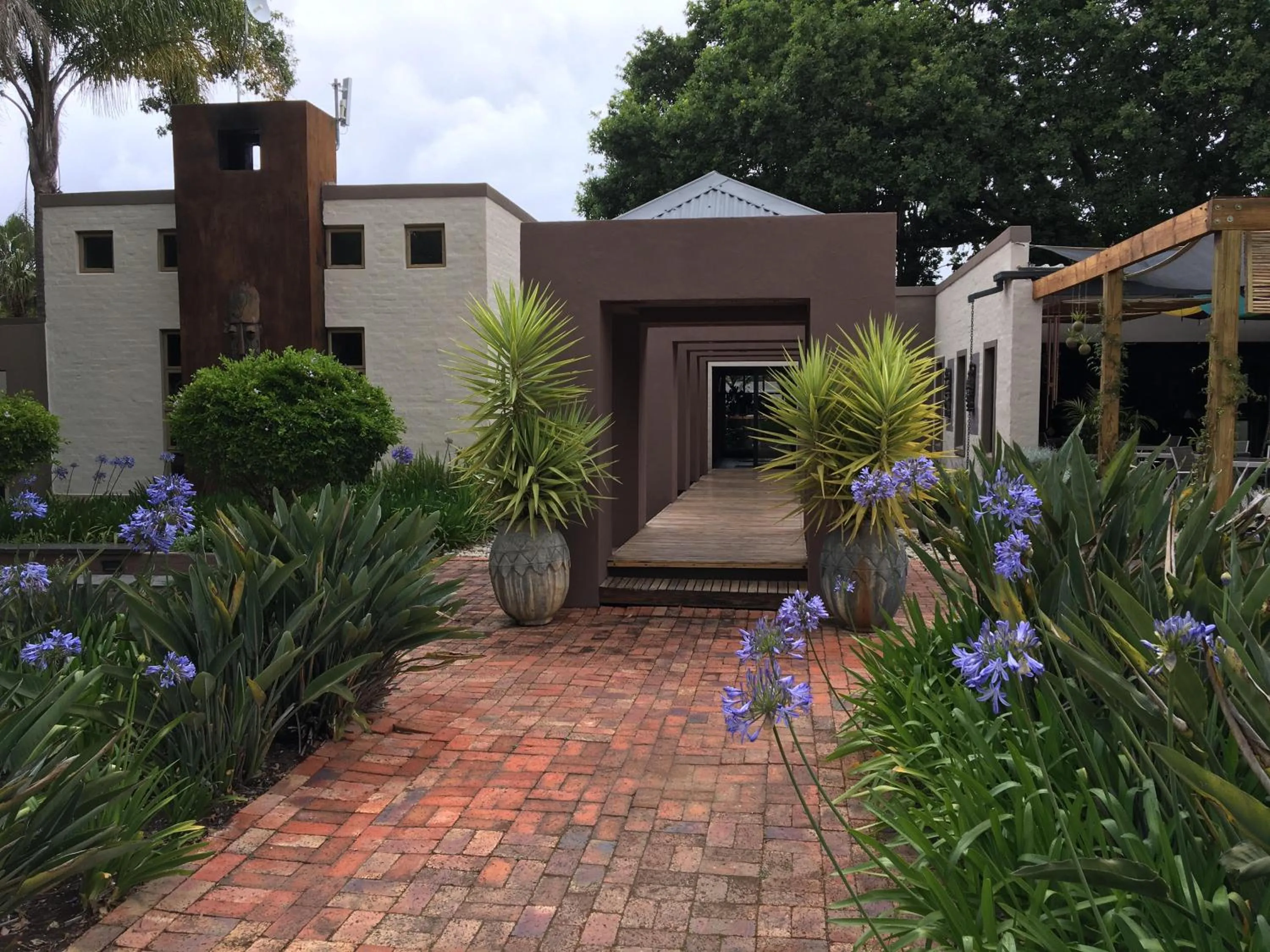 Property building in Lily Pond Country Lodge