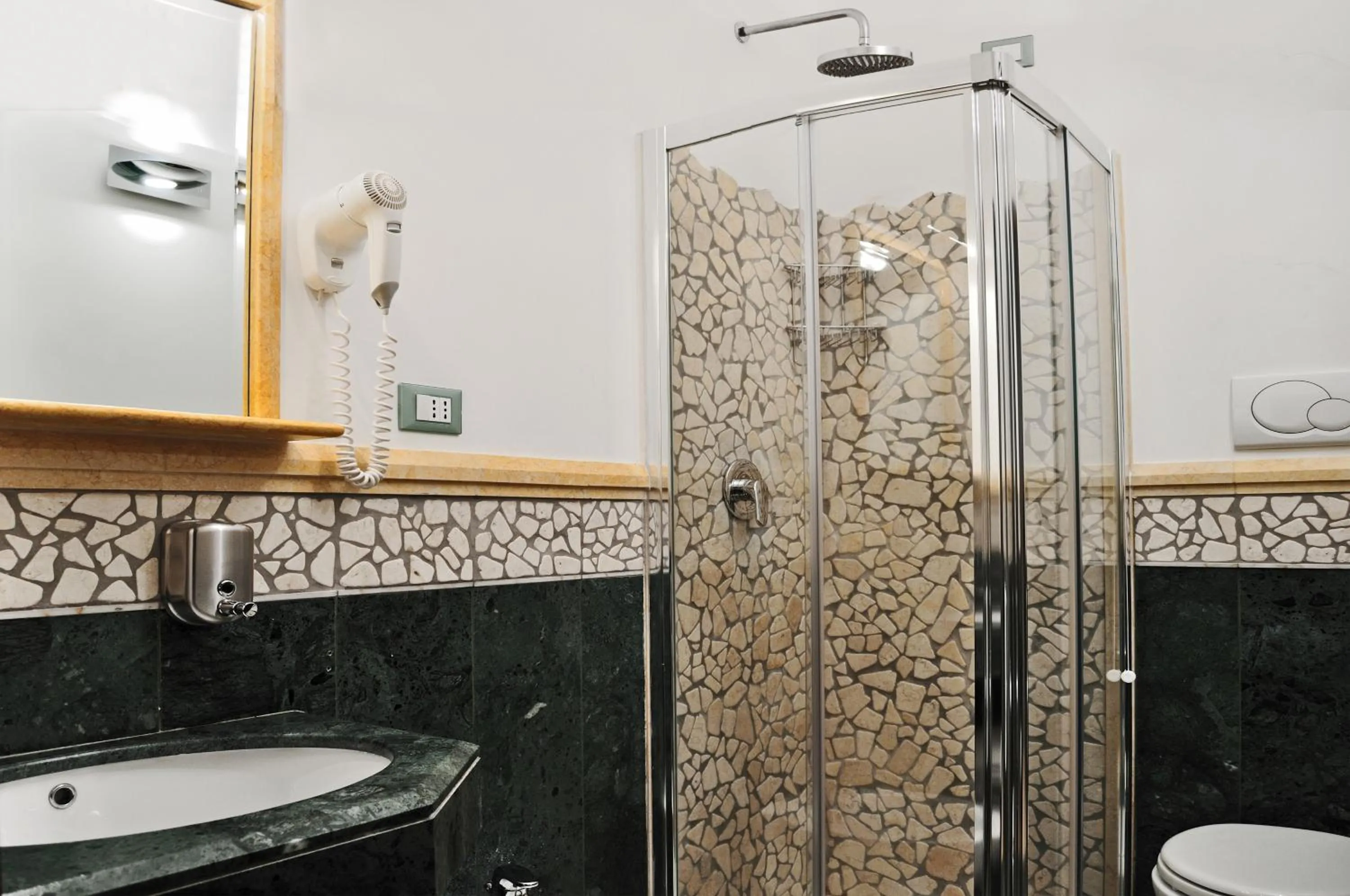 Bathroom in Al Casaletto Hotel