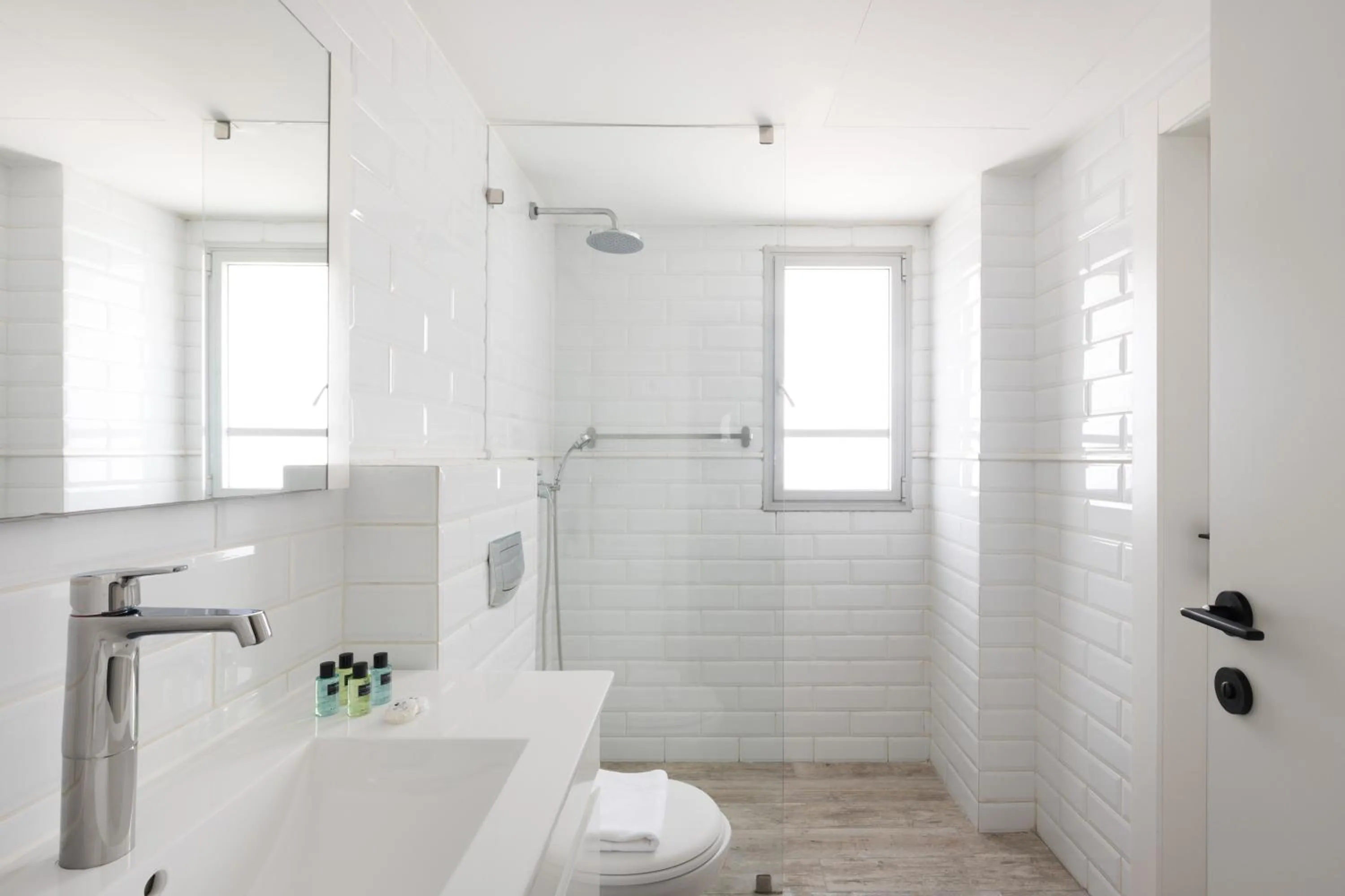 Bauhaus Boutique by TLV2RENT