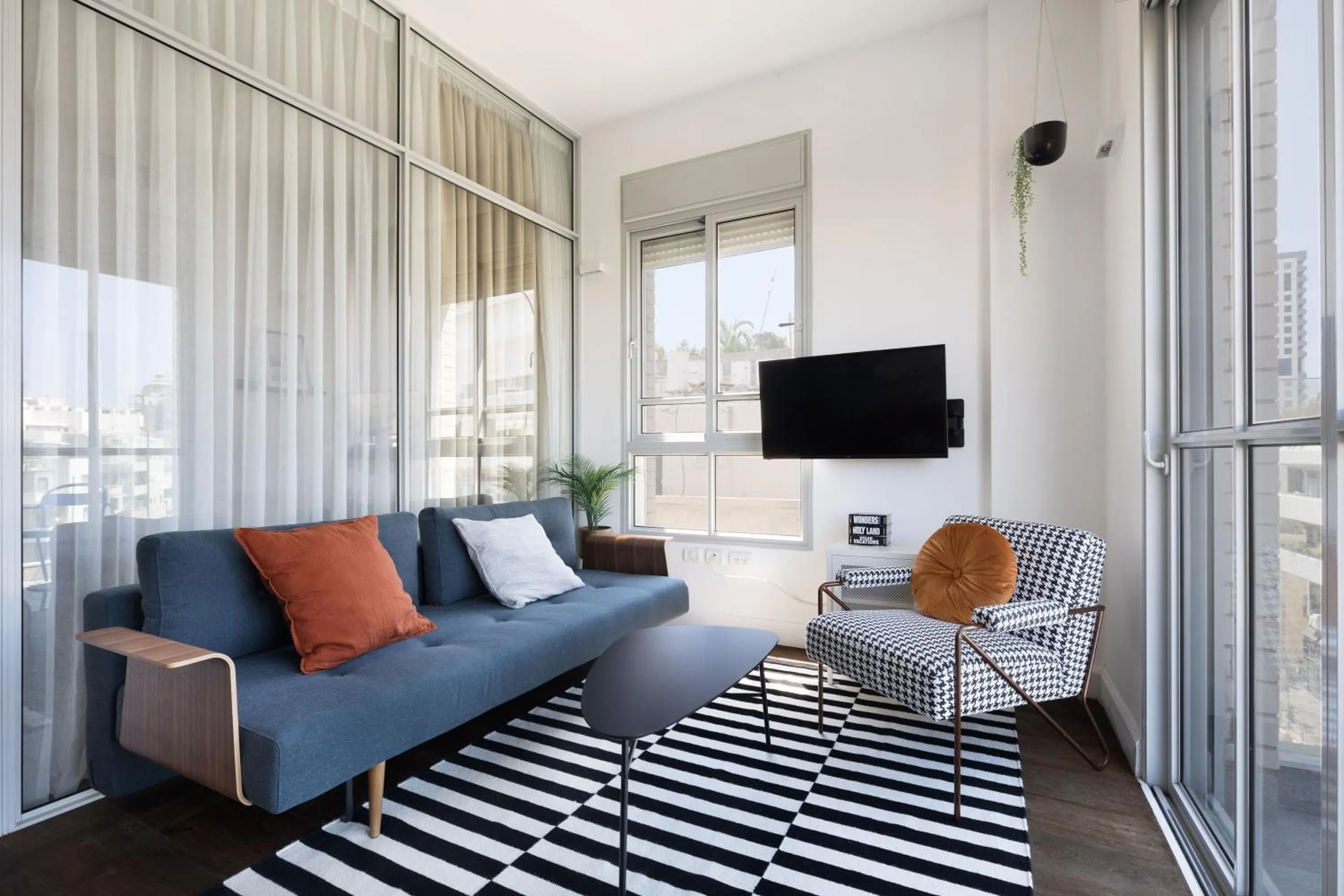 Bauhaus Boutique by TLV2RENT