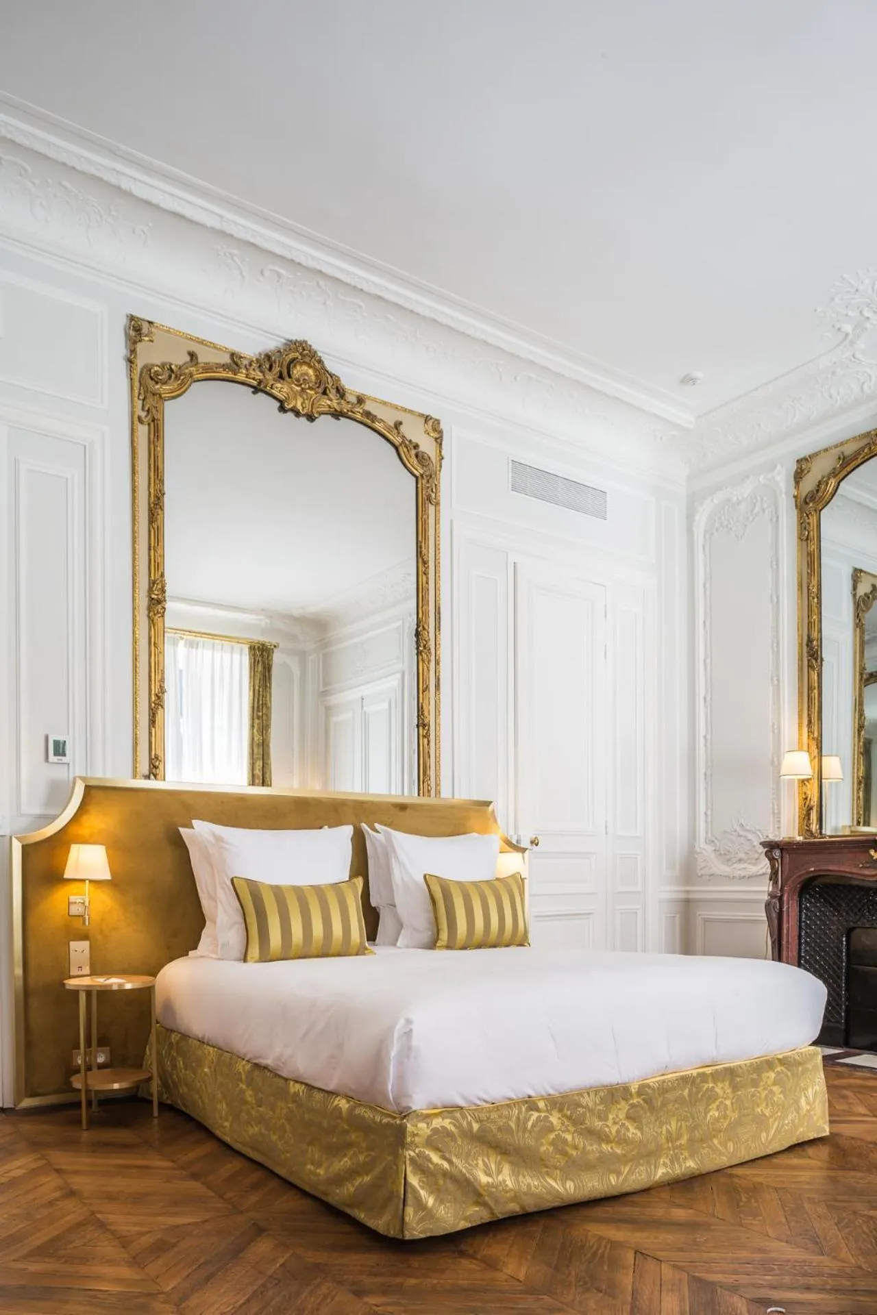 Bed in Hôtel Alfred Sommier