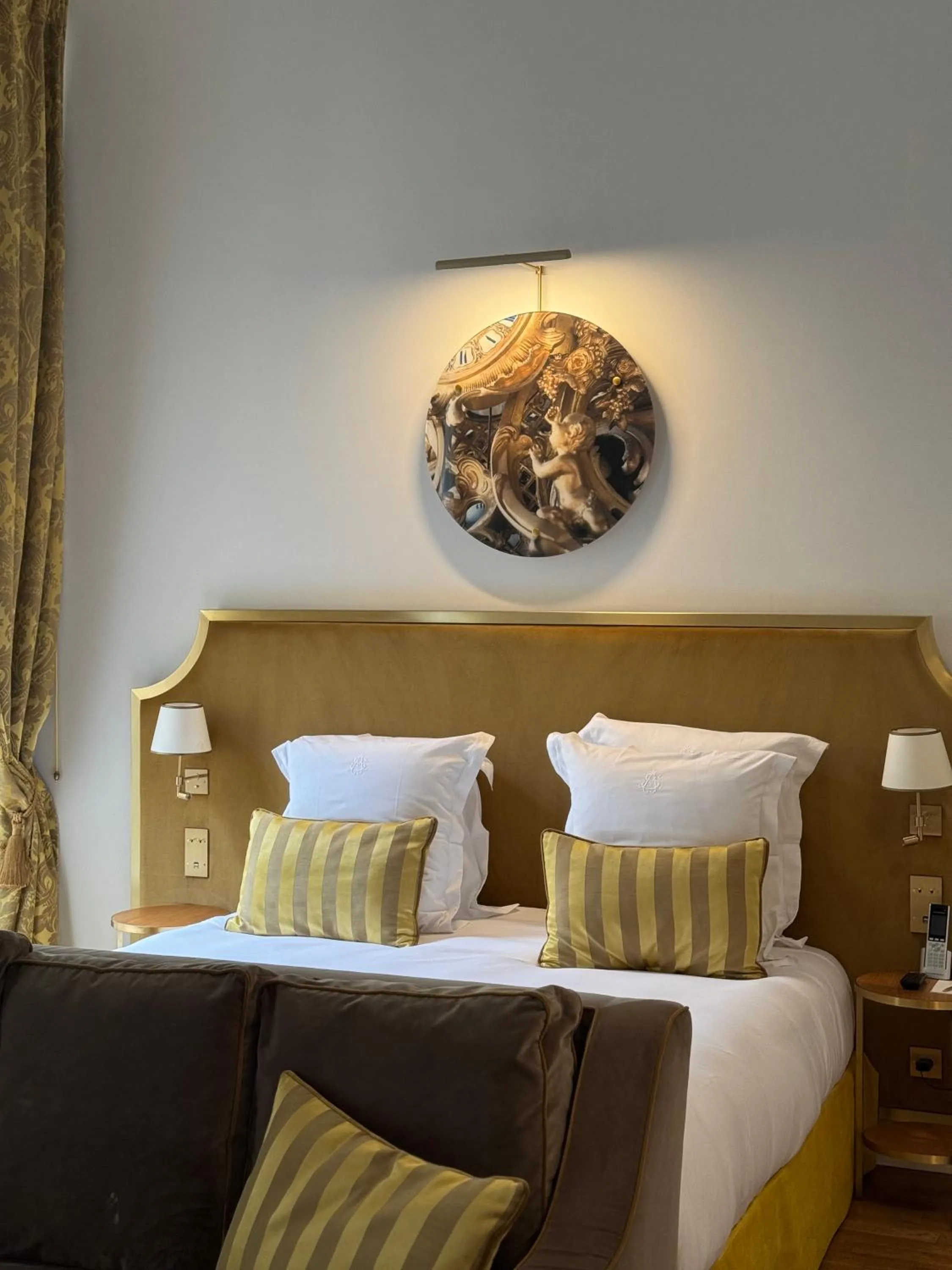 Bed in Hôtel Alfred Sommier