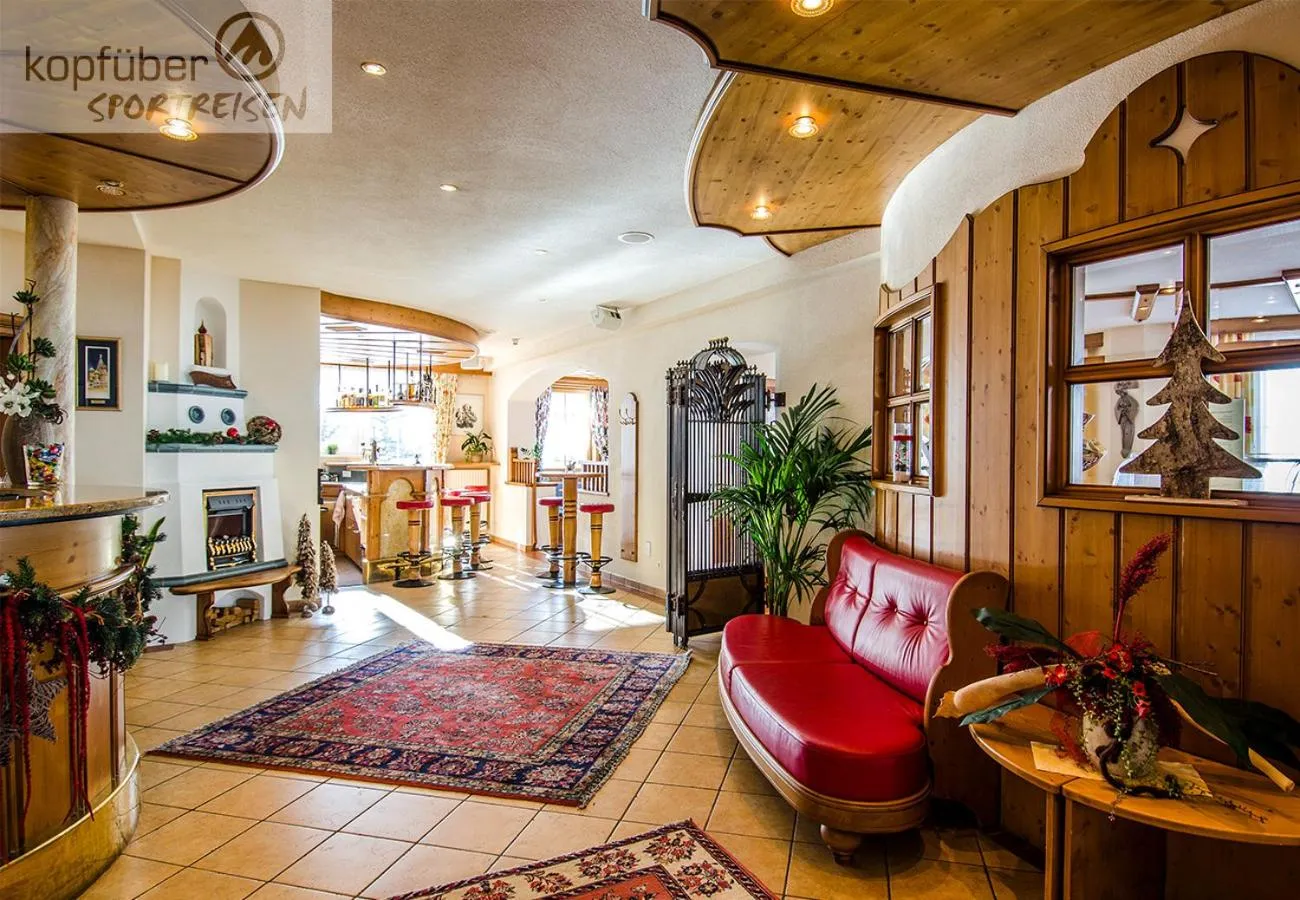 Lobby or reception in Sporthotel Daniel