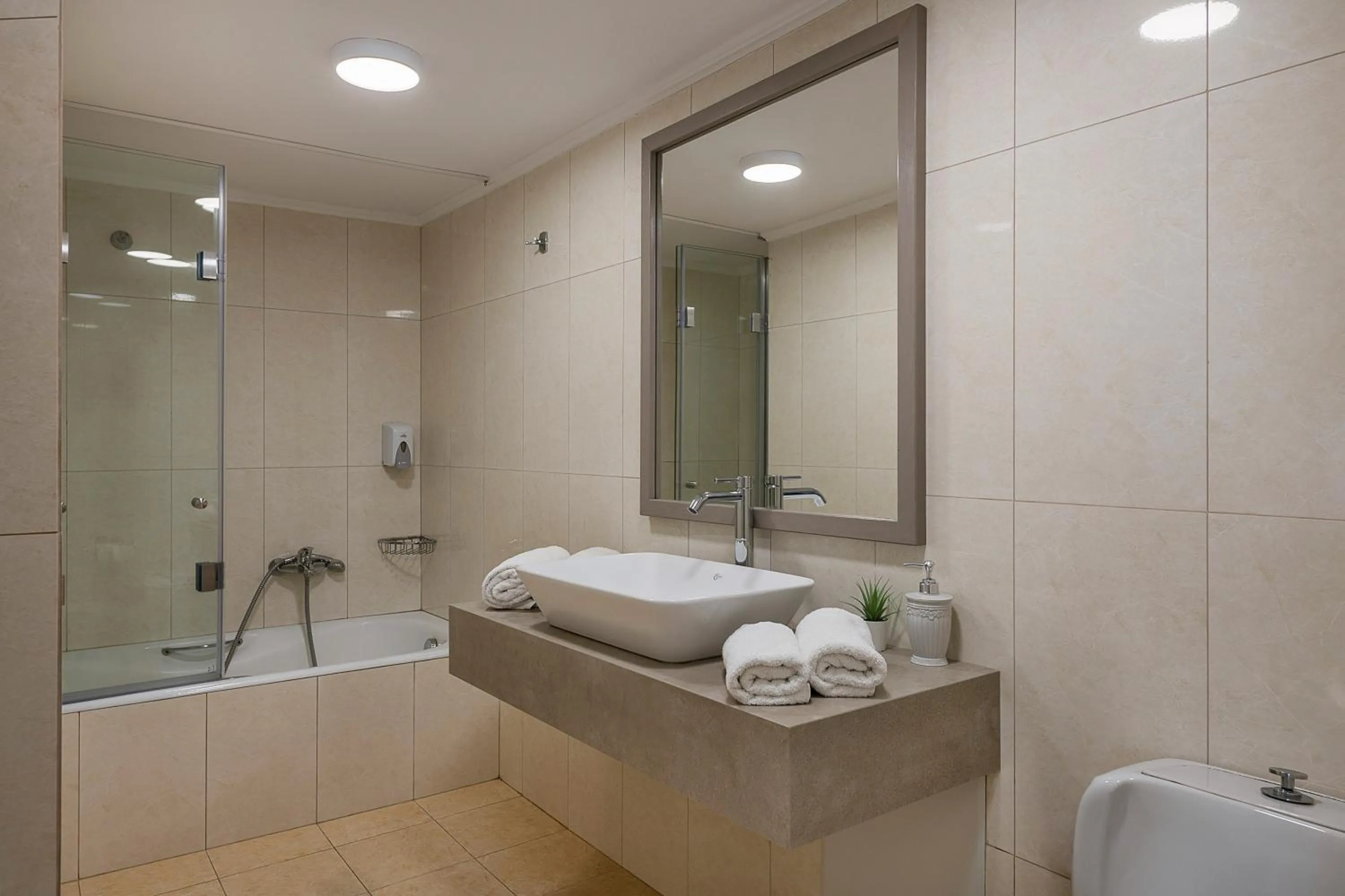 Bathroom in Alianthos Suites