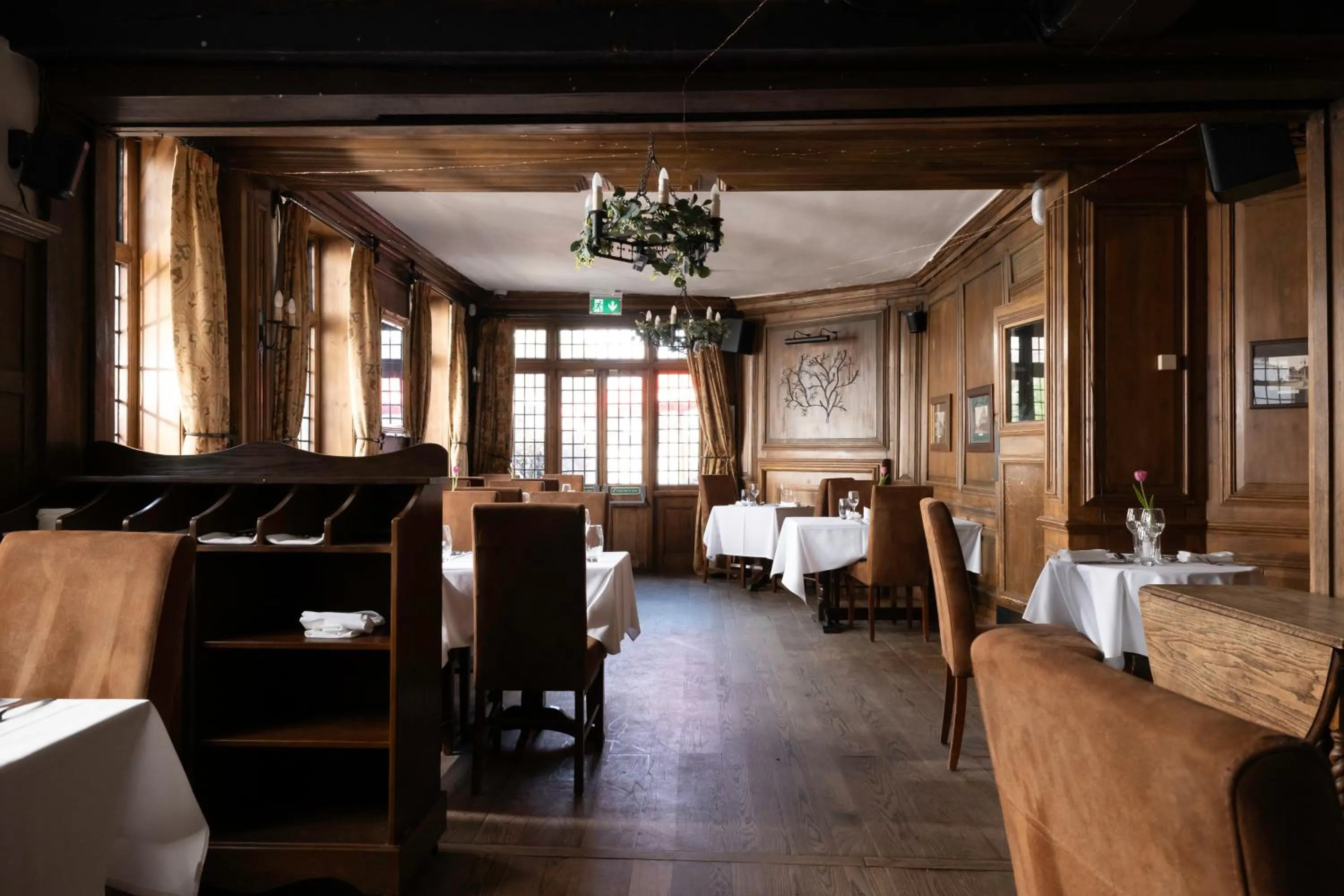 Property building in White Hart Hotel