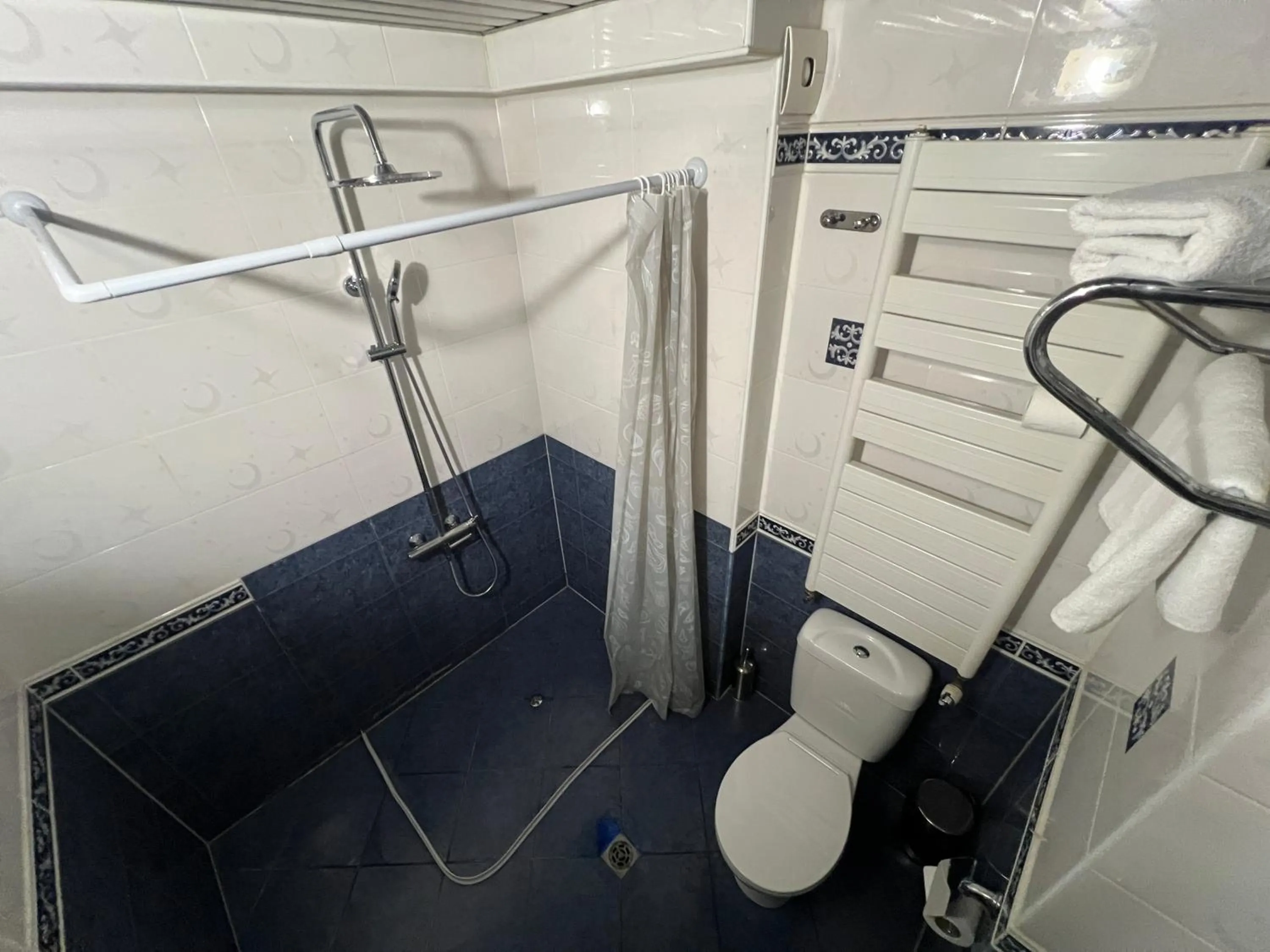 Bathroom in California Hotel