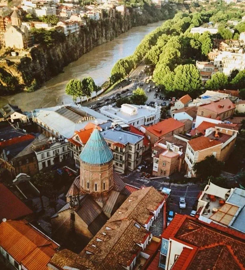 Bird's eye view in Q&B House