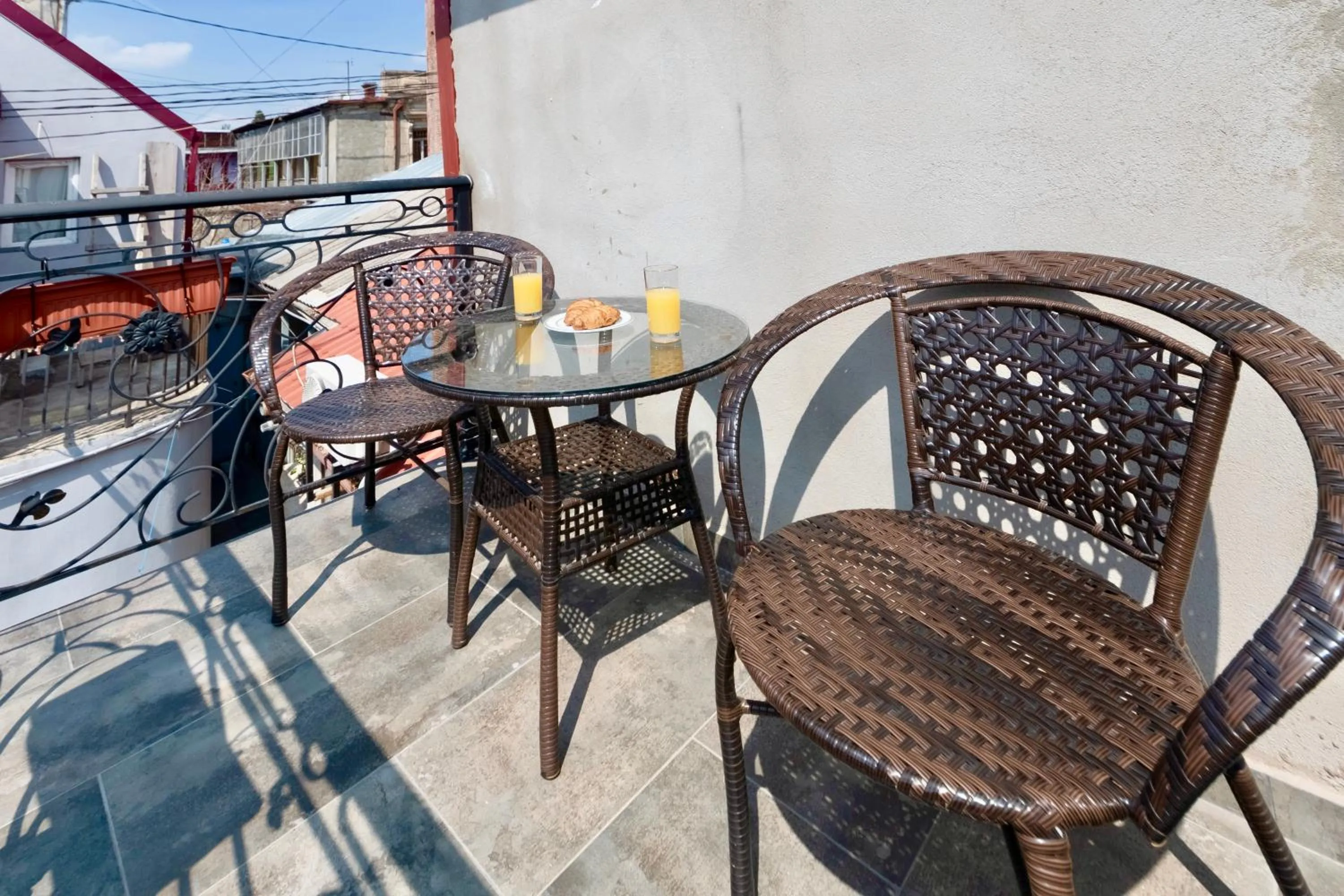 Area and facilities in Q&B House