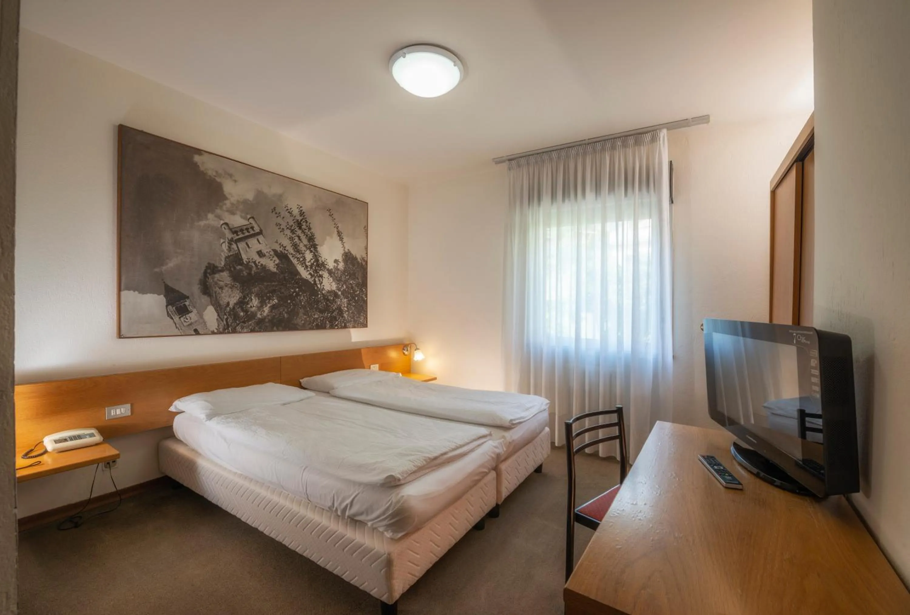 Photo of the whole room, Bed in Hotel Rendez Vous