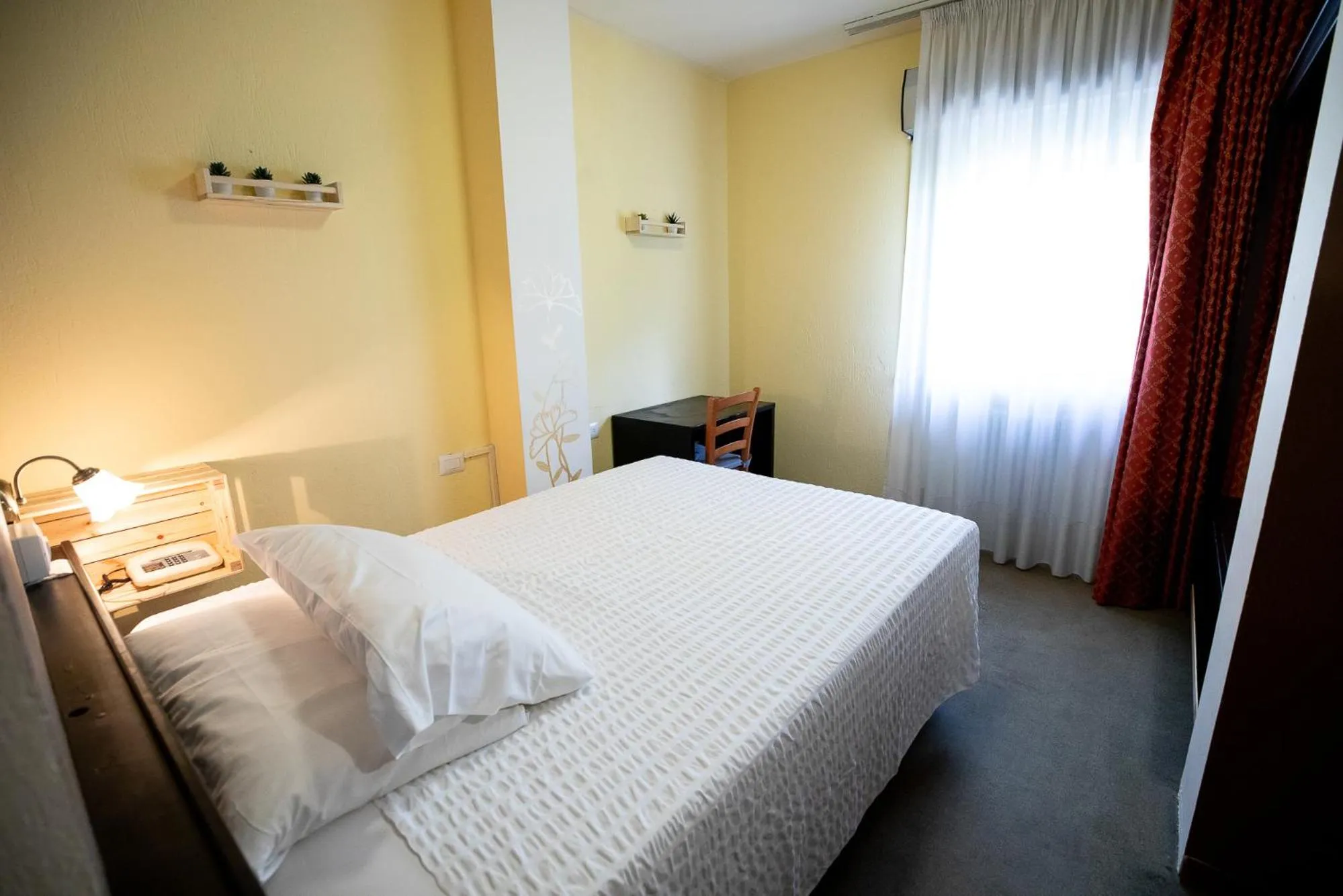 Bedroom, Bed in Hotel Rendez Vous