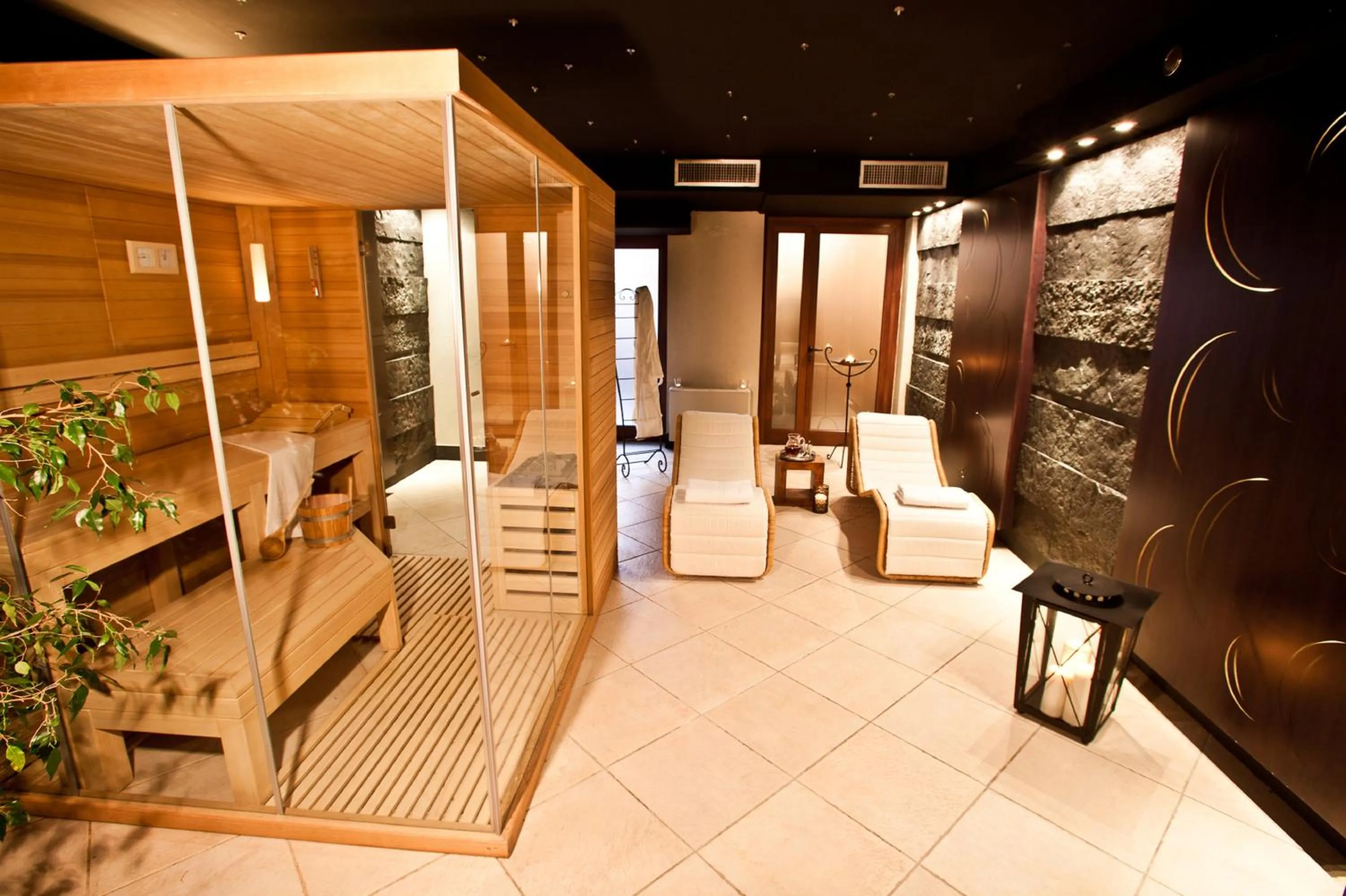 Spa and wellness centre/facilities in Hotel Rendez Vous