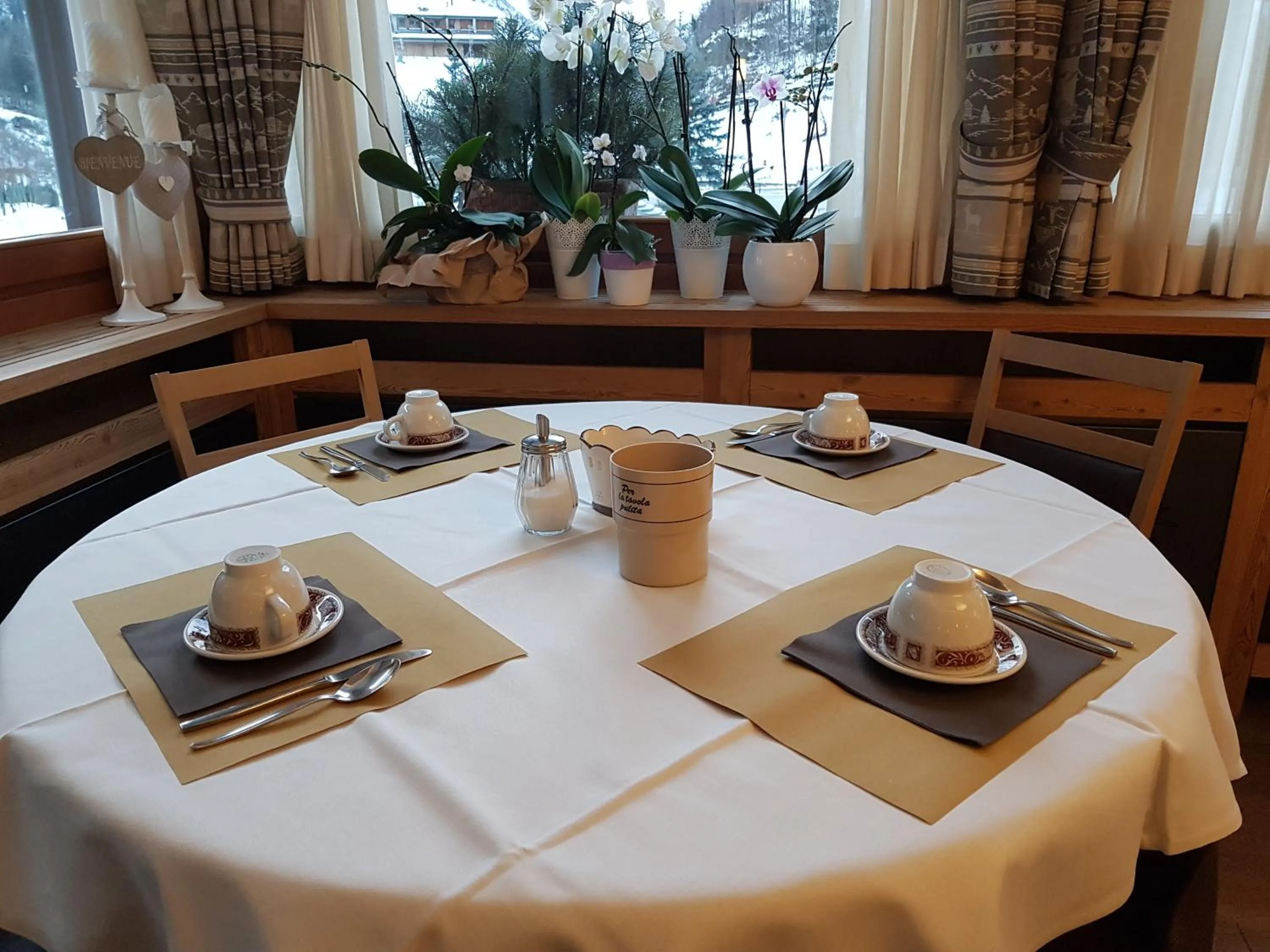 Dining area in Hotel Pedretti