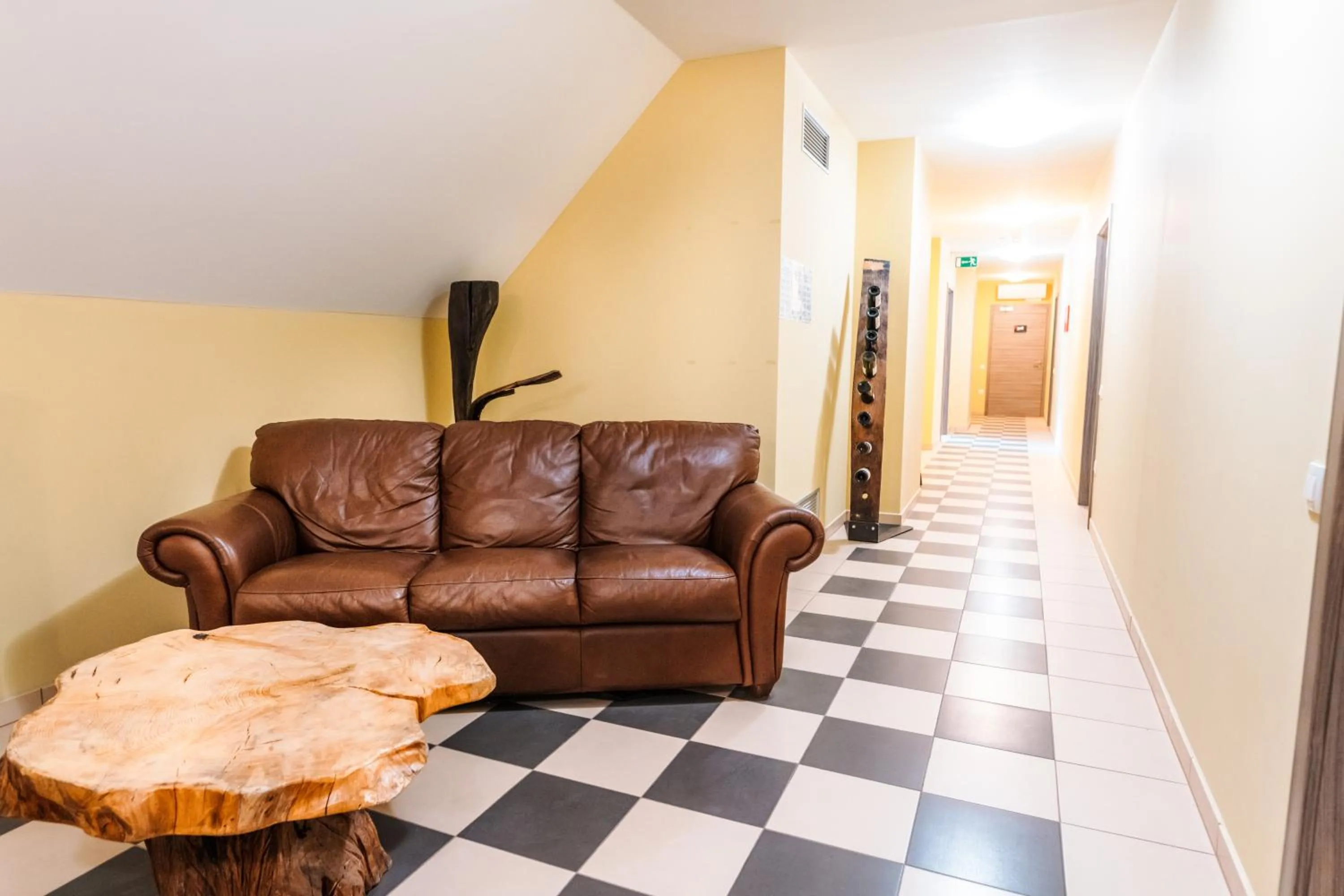 Property building in Dvorec Trebnik - SOBE