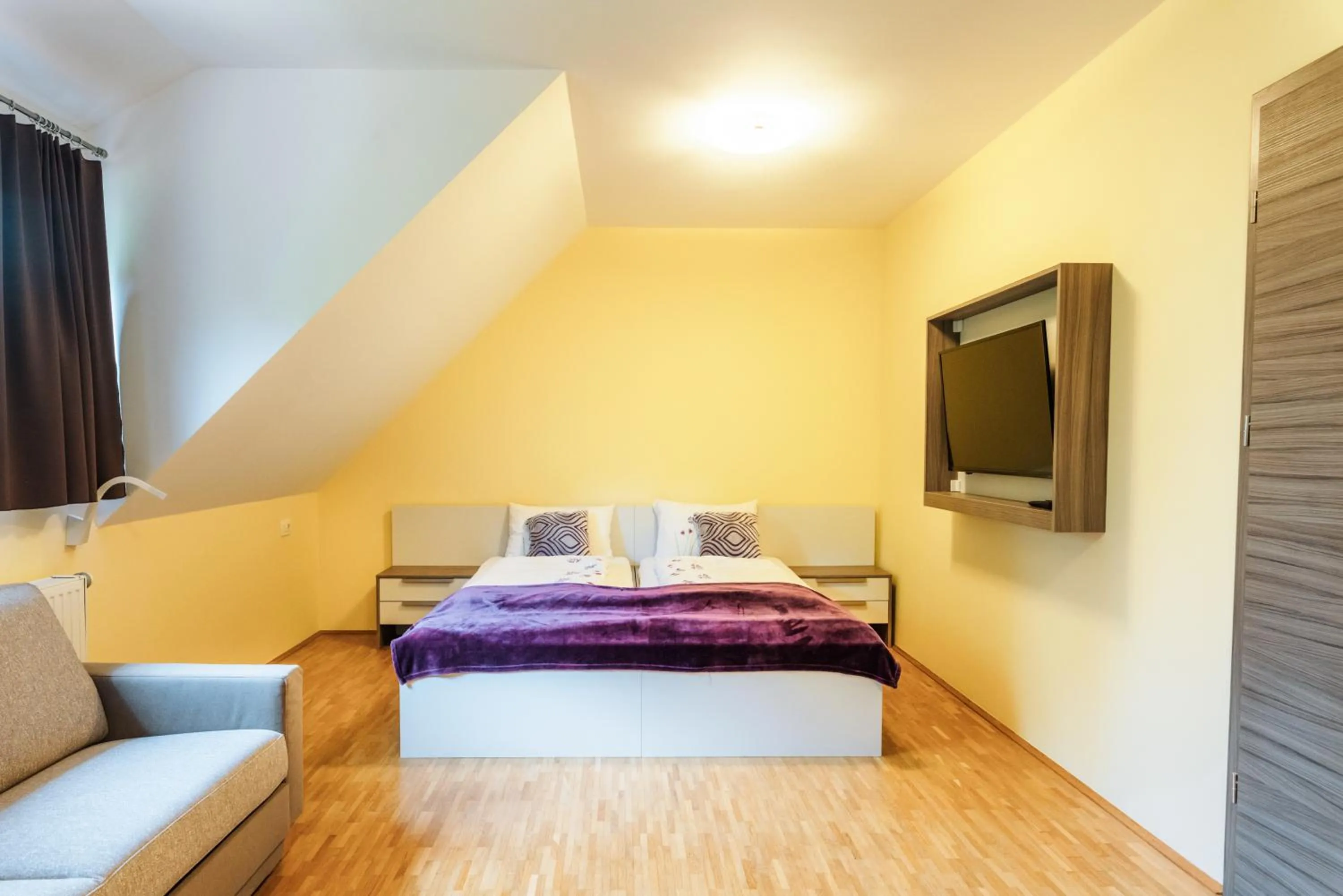 Photo of the whole room, Bed in Dvorec Trebnik - SOBE