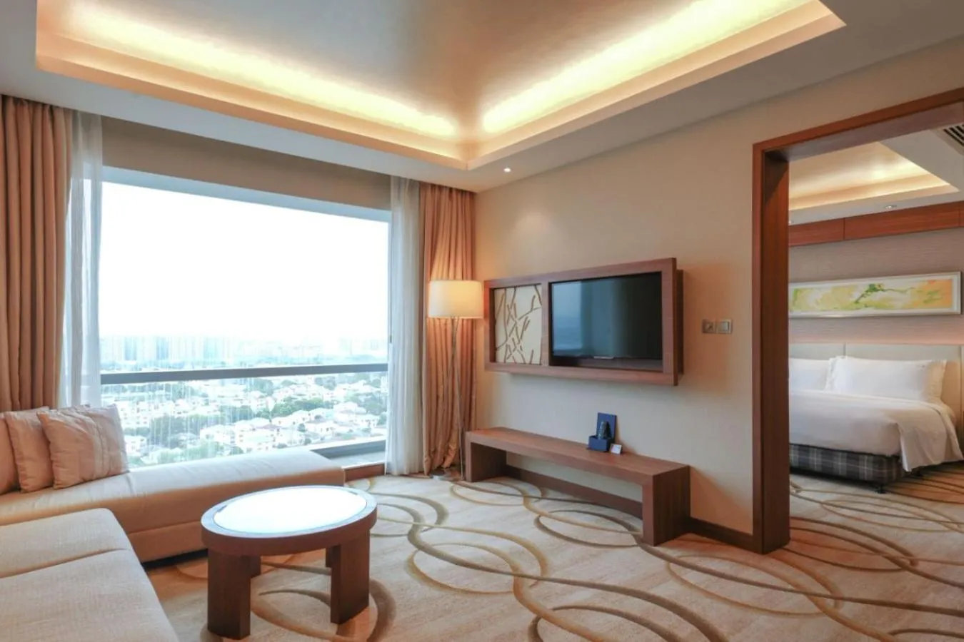 Communal lounge/ TV room, Bed in Holiday Inn Shanghai Pudong Kangqiao by IHG - Free shuttle bus to Disney land, Ins Swimming Pool