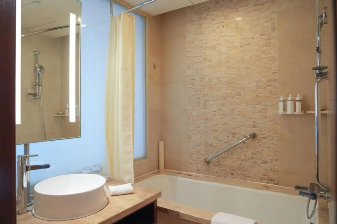 Toilet in Holiday Inn Shanghai Pudong Kangqiao by IHG - Free shuttle bus to Disney land, Ins Swimming Pool
