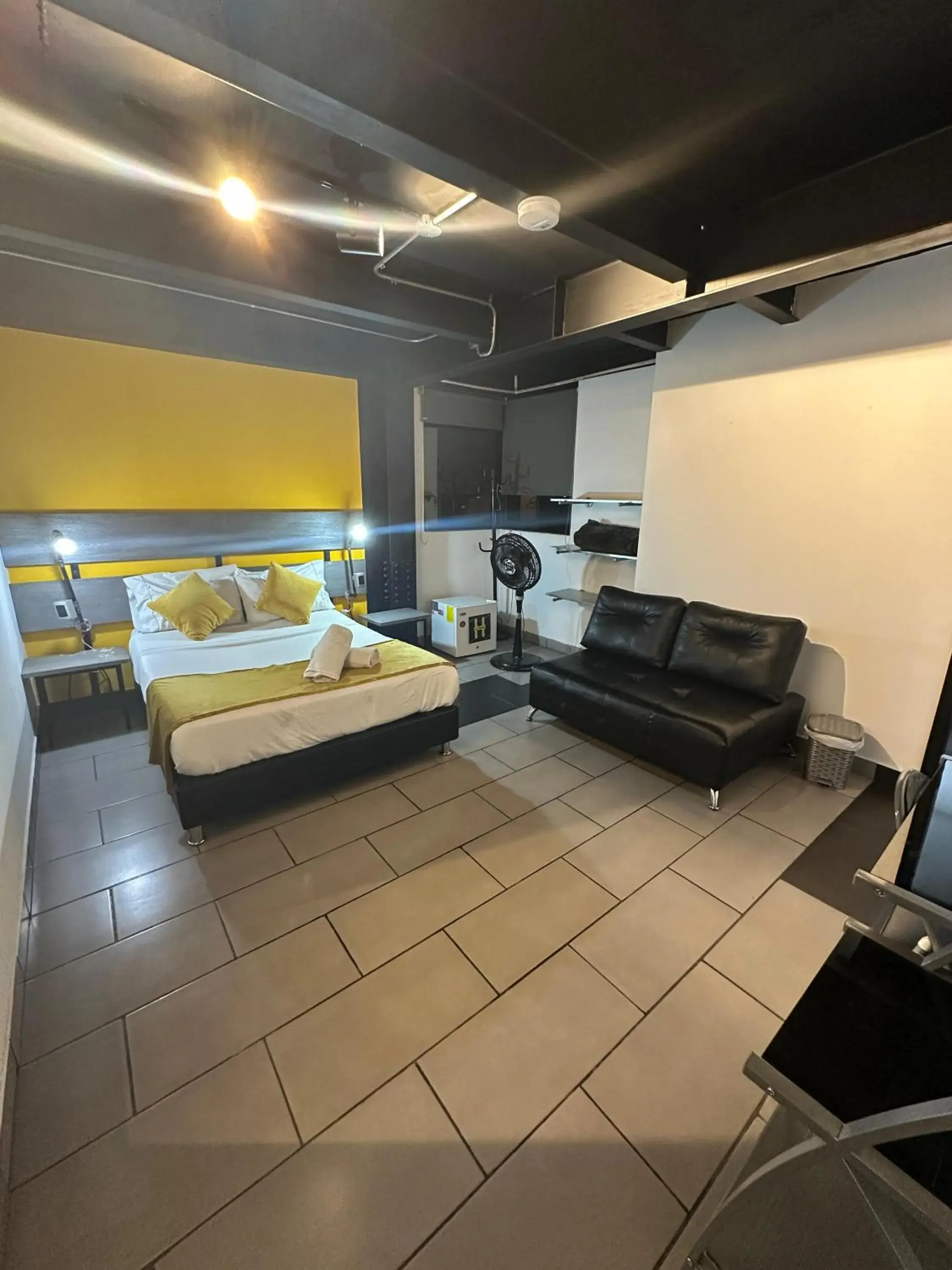 Deluxe Queen Room - single occupancy in HOTEl LA PORRA Deluxe Queen Room - single occupancy in HOTEl LA PORRA