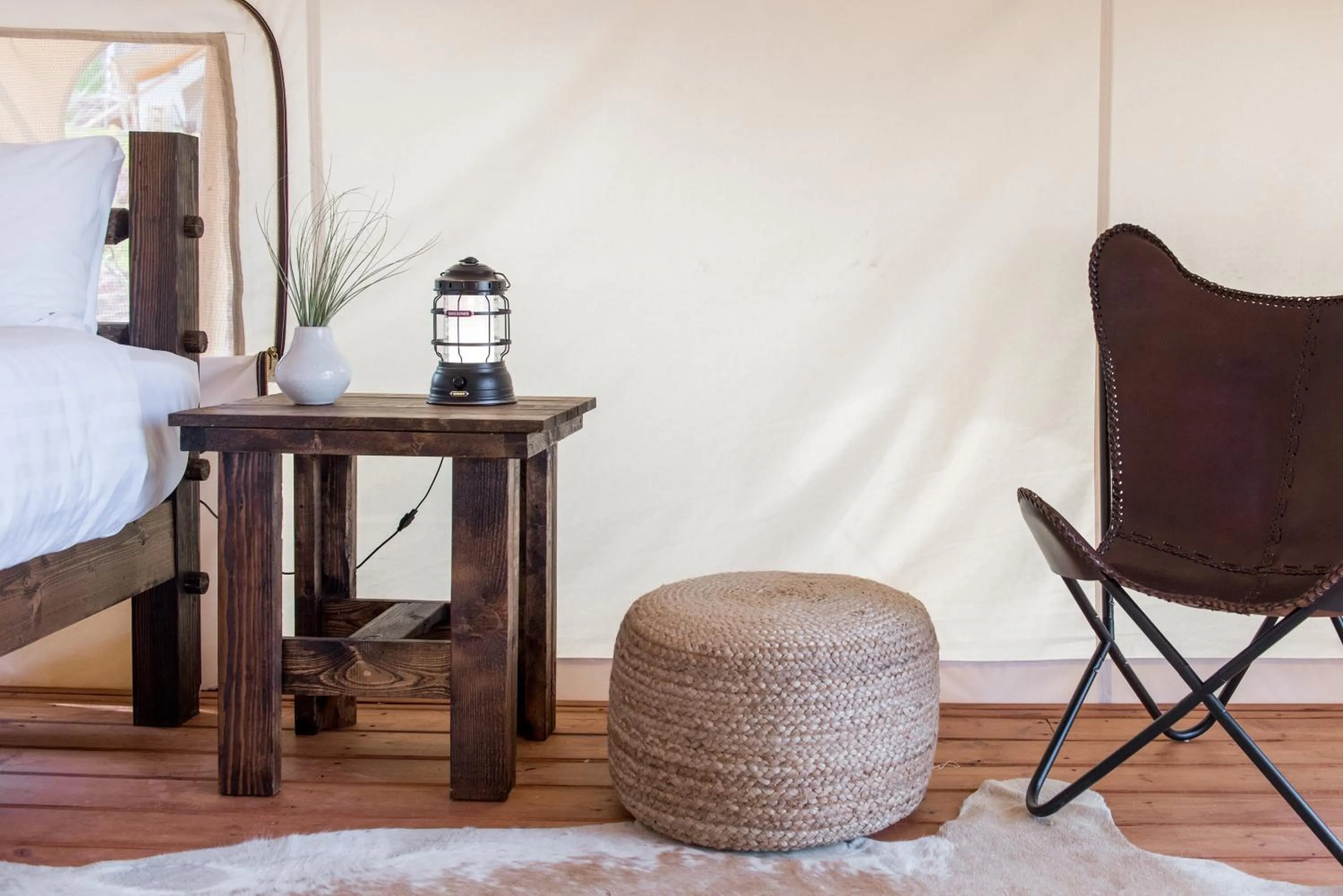 Decorative detail in Under Canvas Mount Rushmore