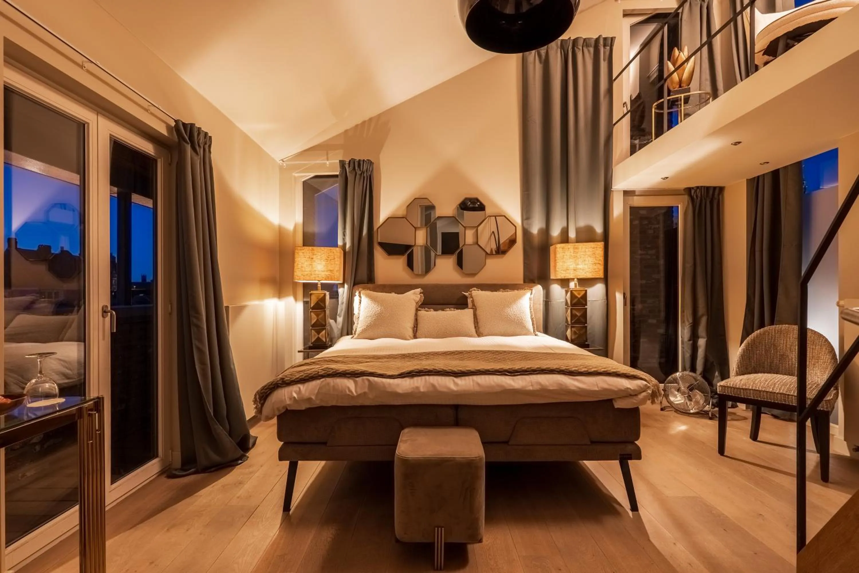 Bedroom, Bed in Rooms With A View