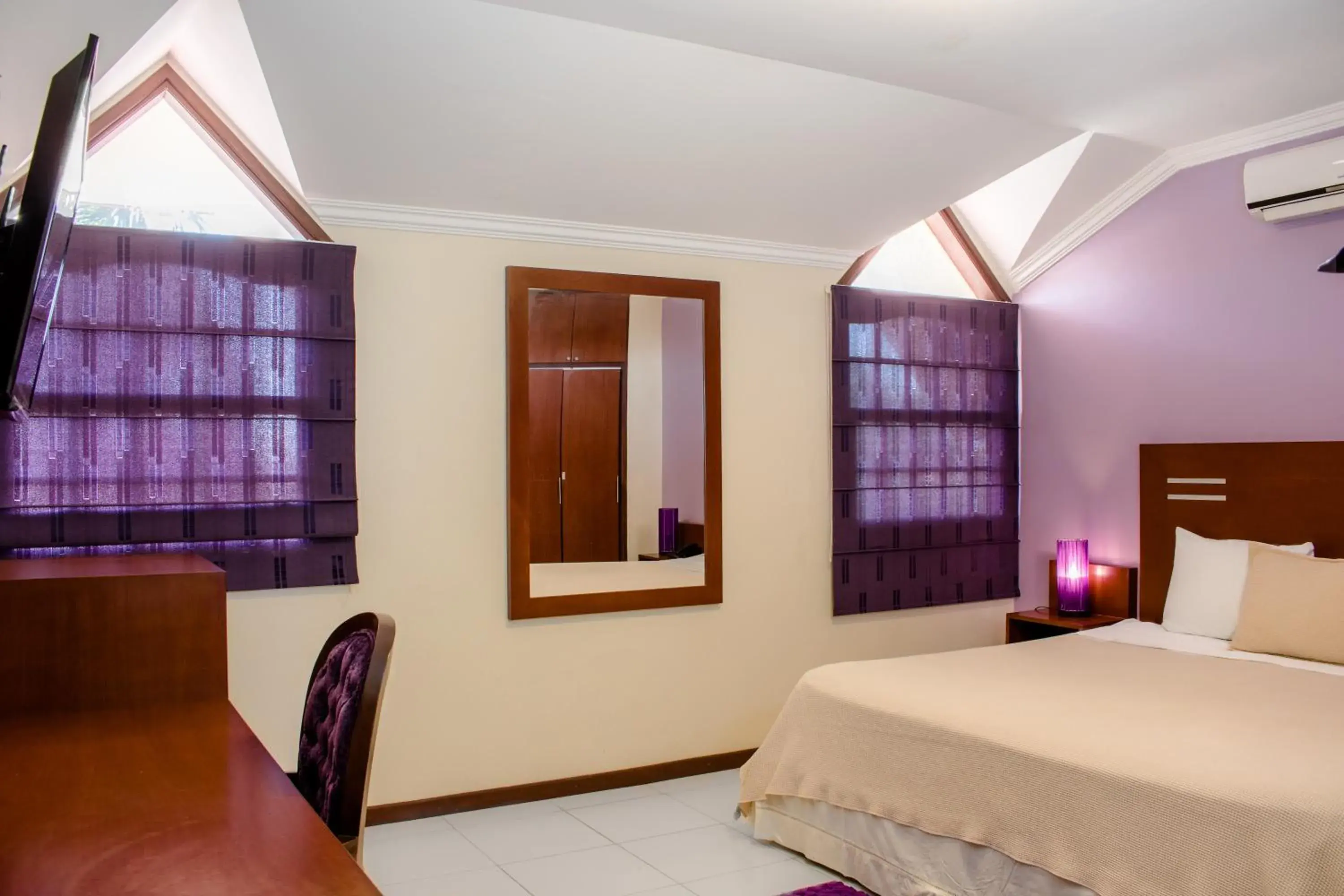 Double Room in Hotel By Armonía Santa Cruz Double Room in Hotel By Armonía Santa Cruz