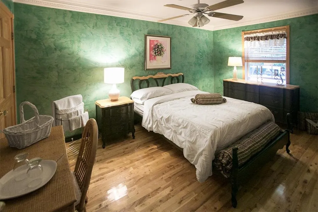 La Maison Bleue du Lac Wallace