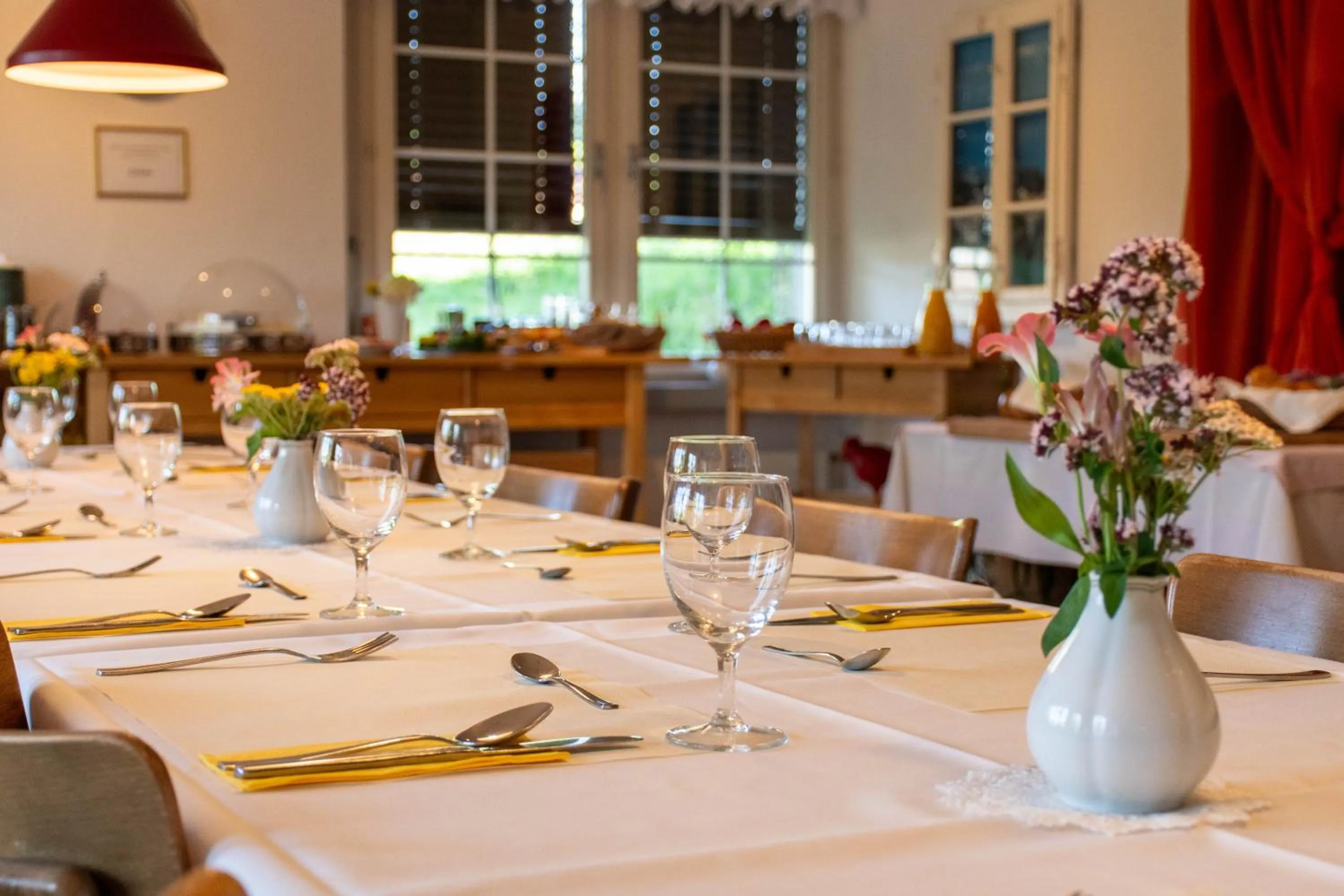 Restaurant/places to eat in Hotel am Schönenbühl