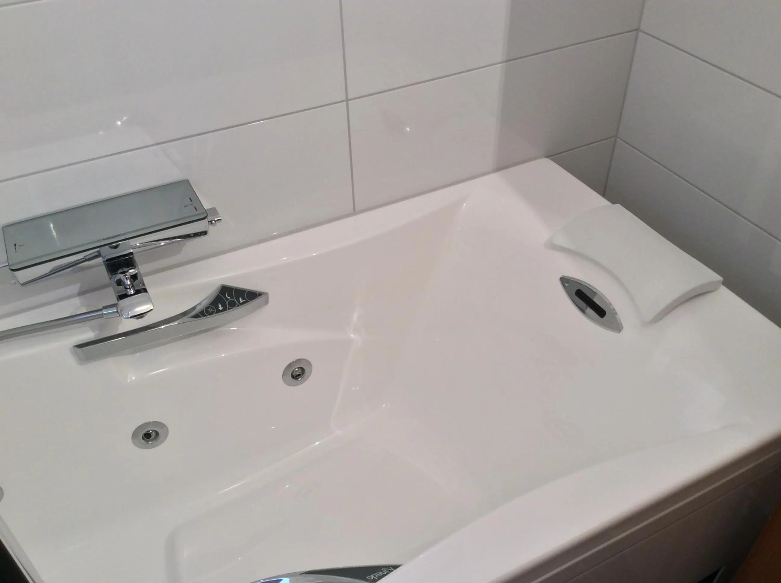 Hot Tub in Hôtel Des Bois