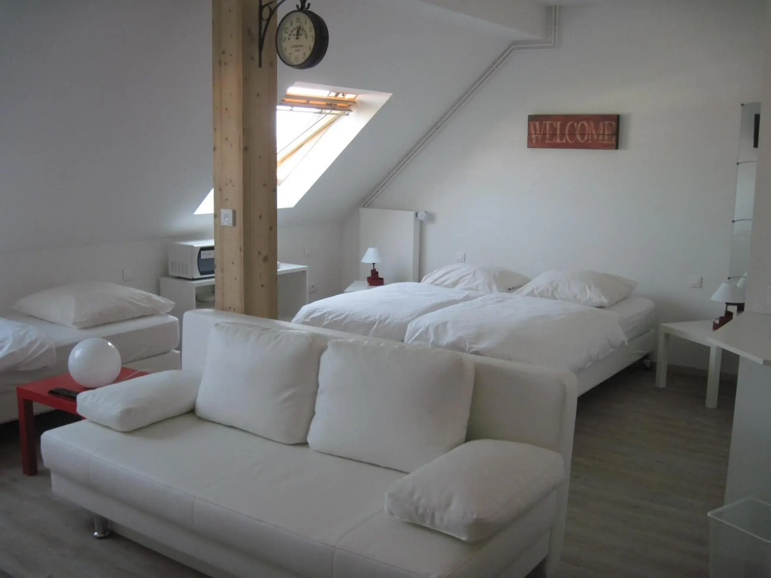 Standard Triple Studio in Hôtel Des Bois Standard Triple Studio in Hôtel Des Bois