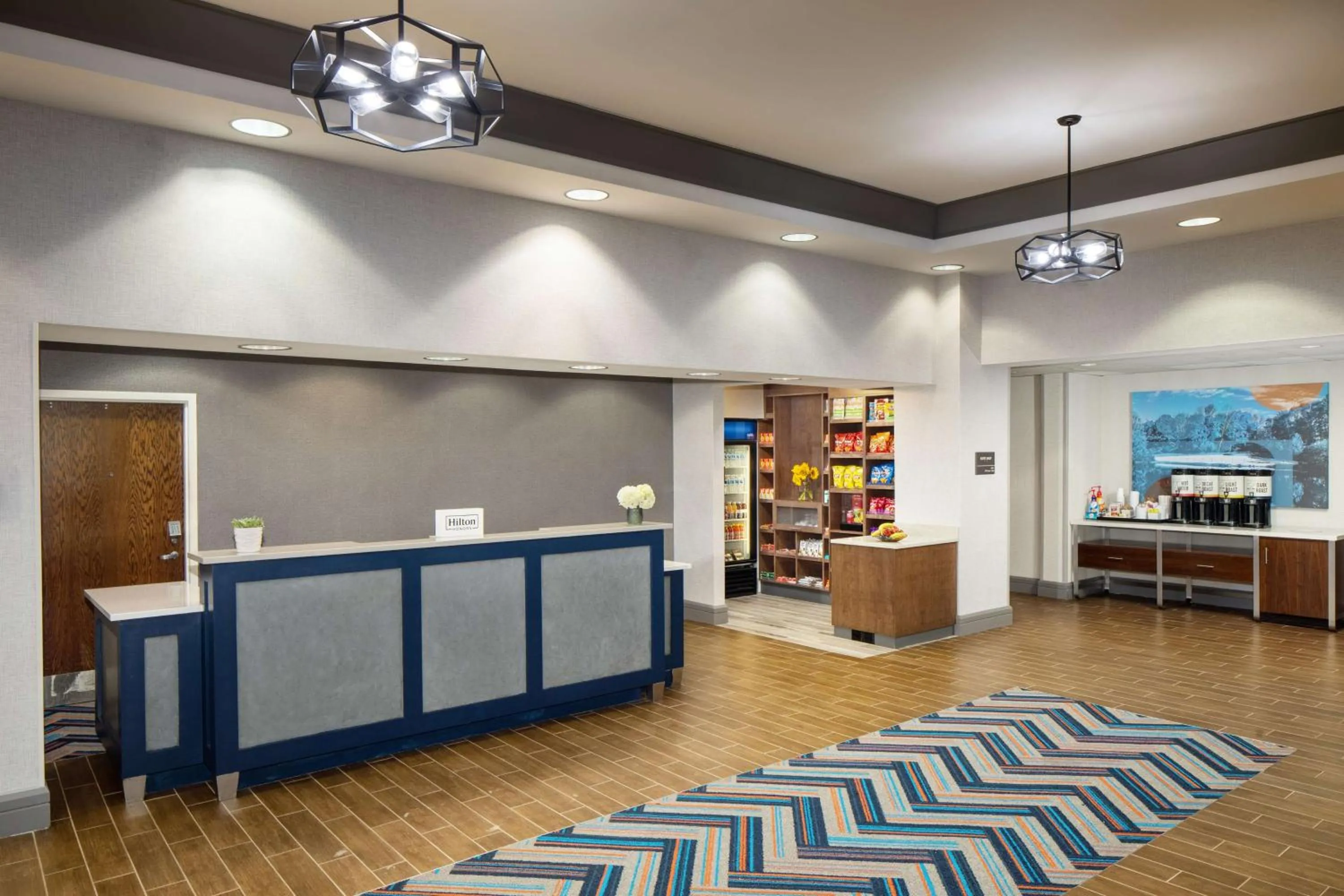 Lobby or reception in Hampton Inn by Hilton Garden City Long Island