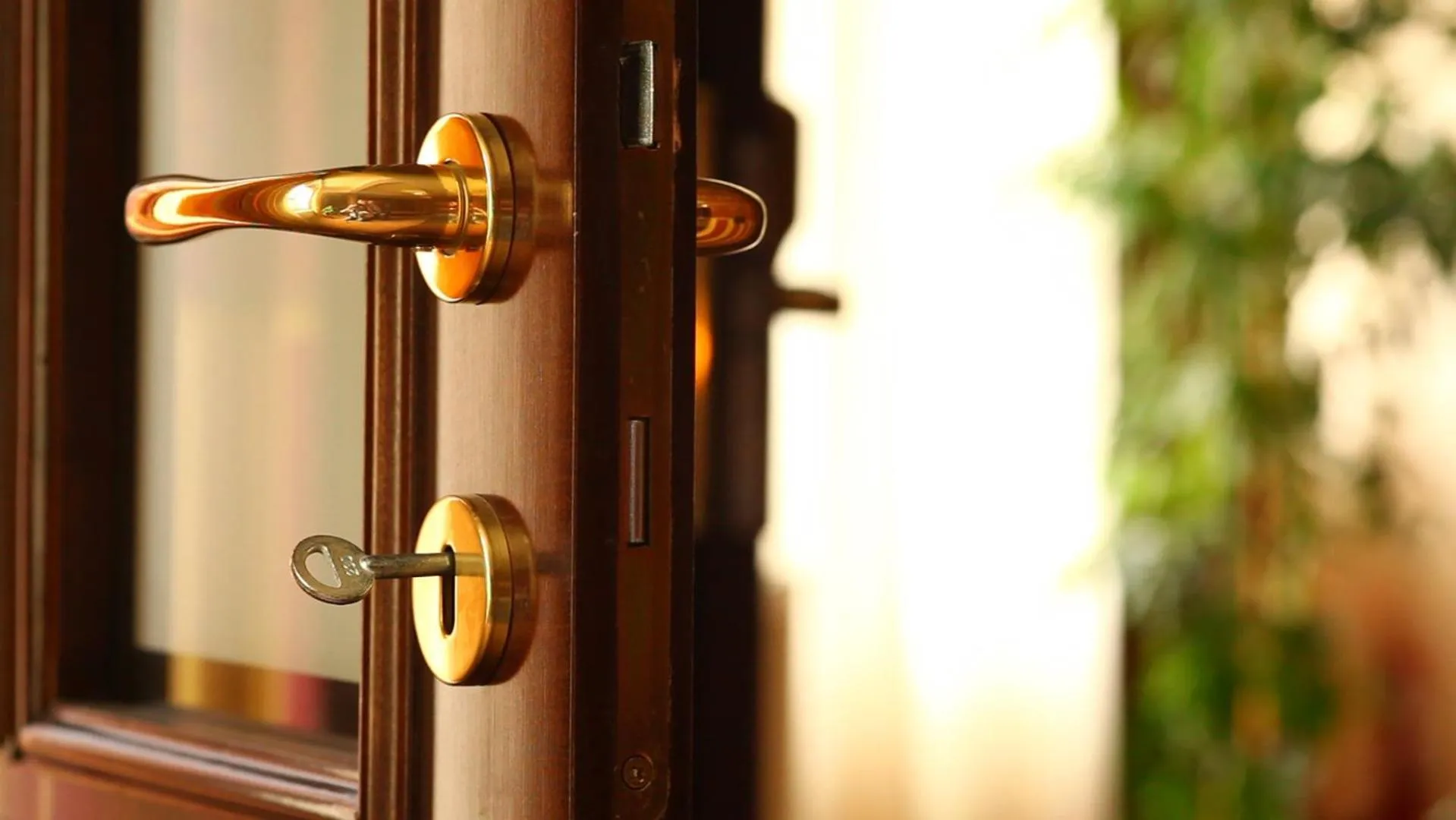 Facade/entrance in Hotel Majestic City Center