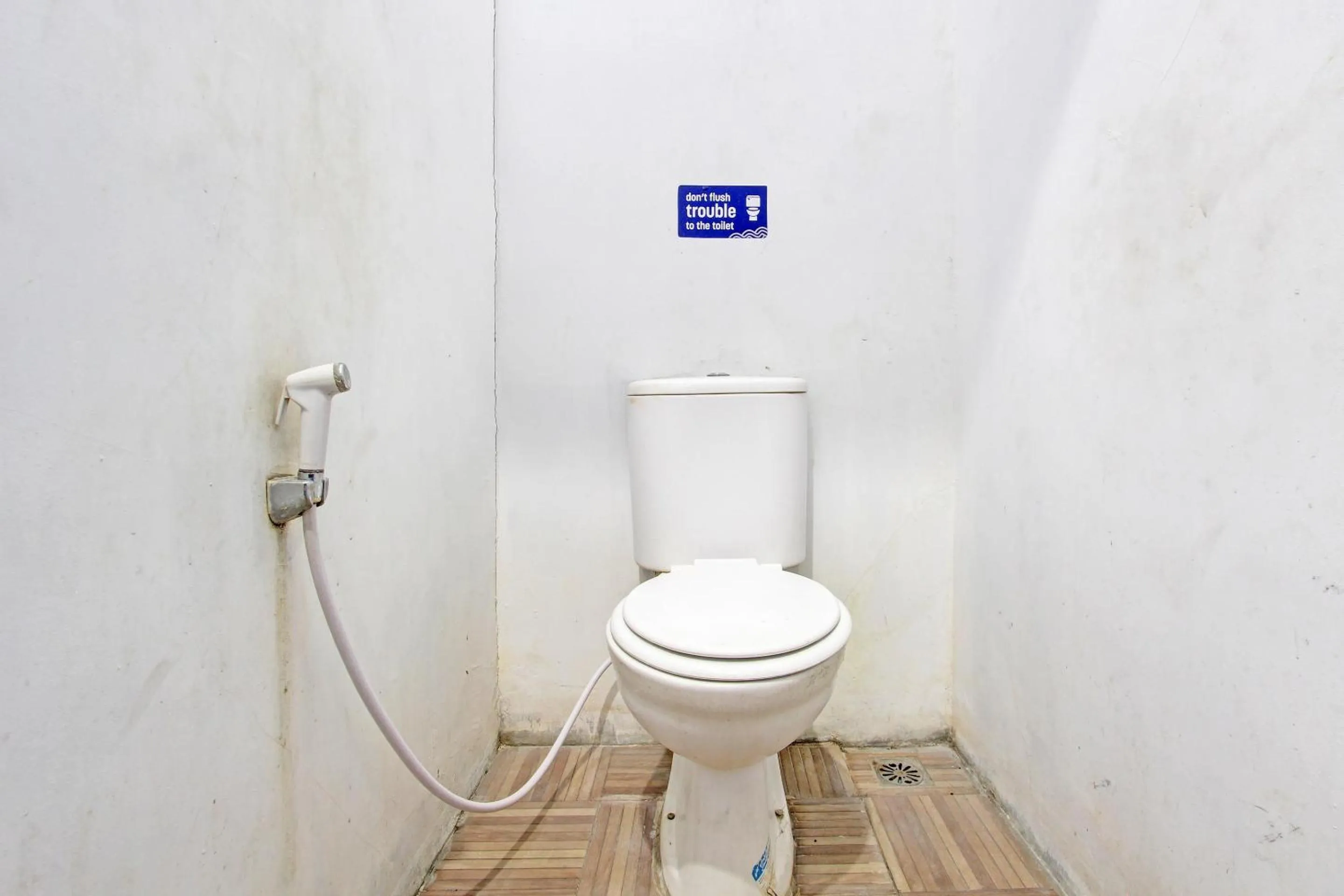 Bathroom in OYO 91952 Oase Hostel