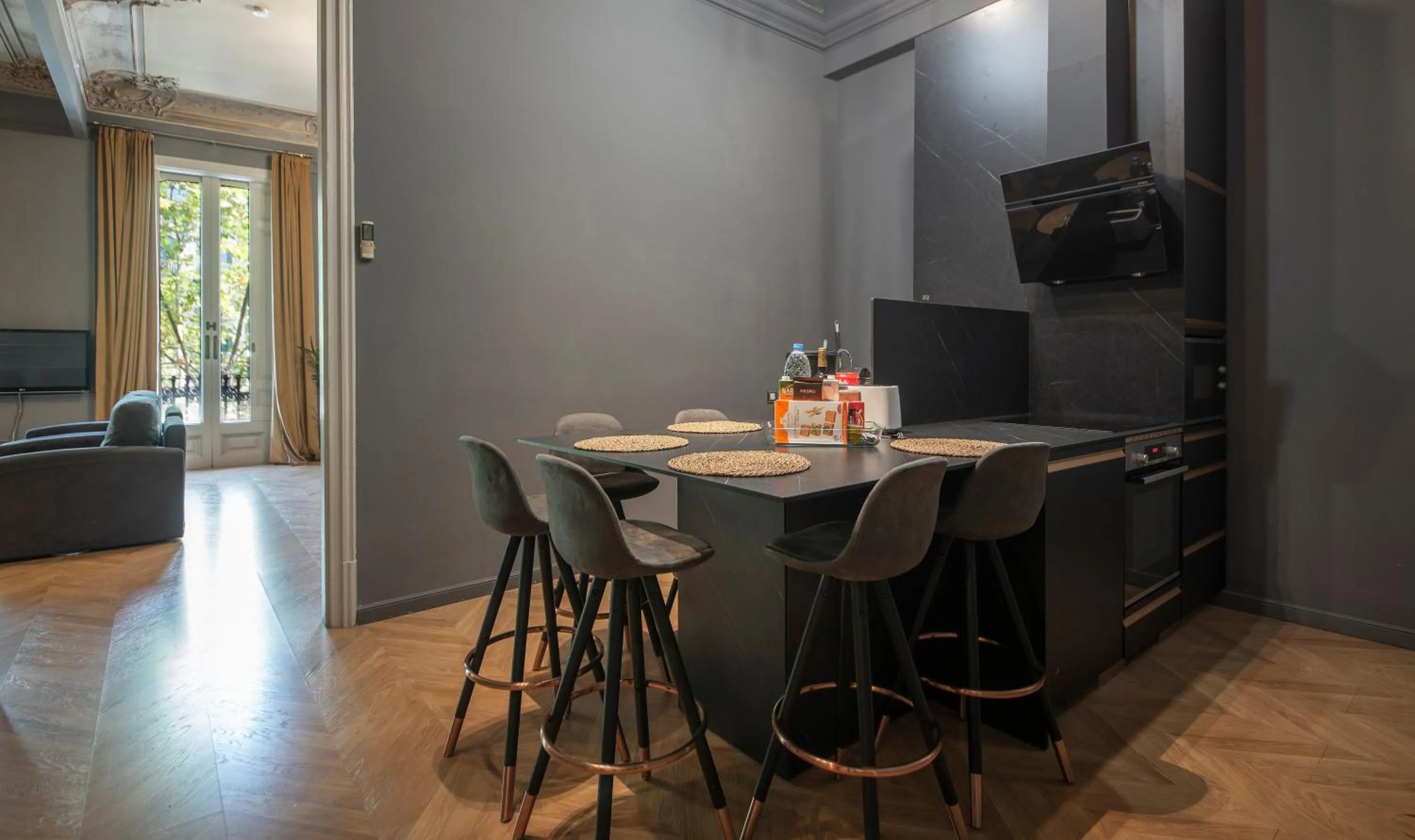 Kitchen or kitchenette in You Stylish City Center Apartments