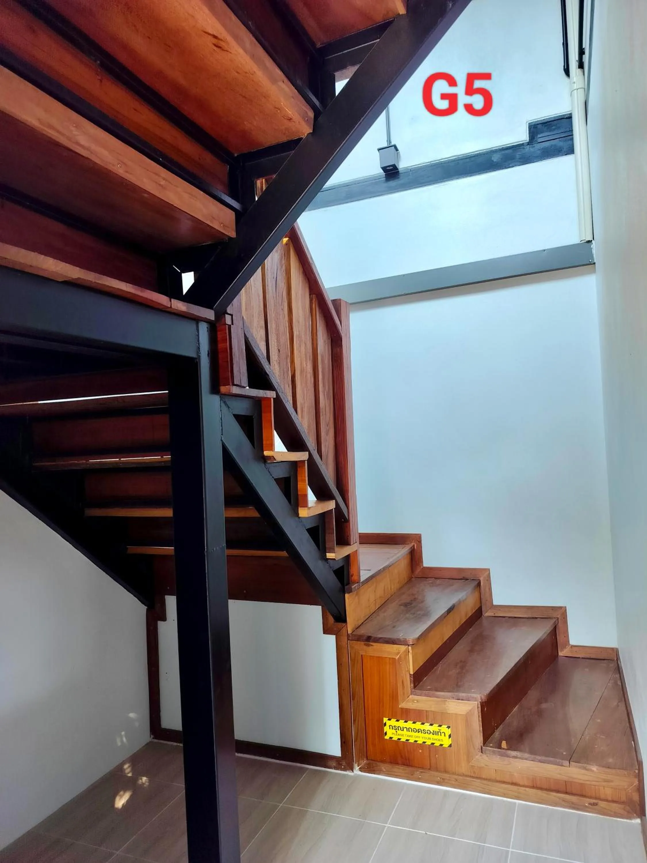 Property building in Oldy De Garden