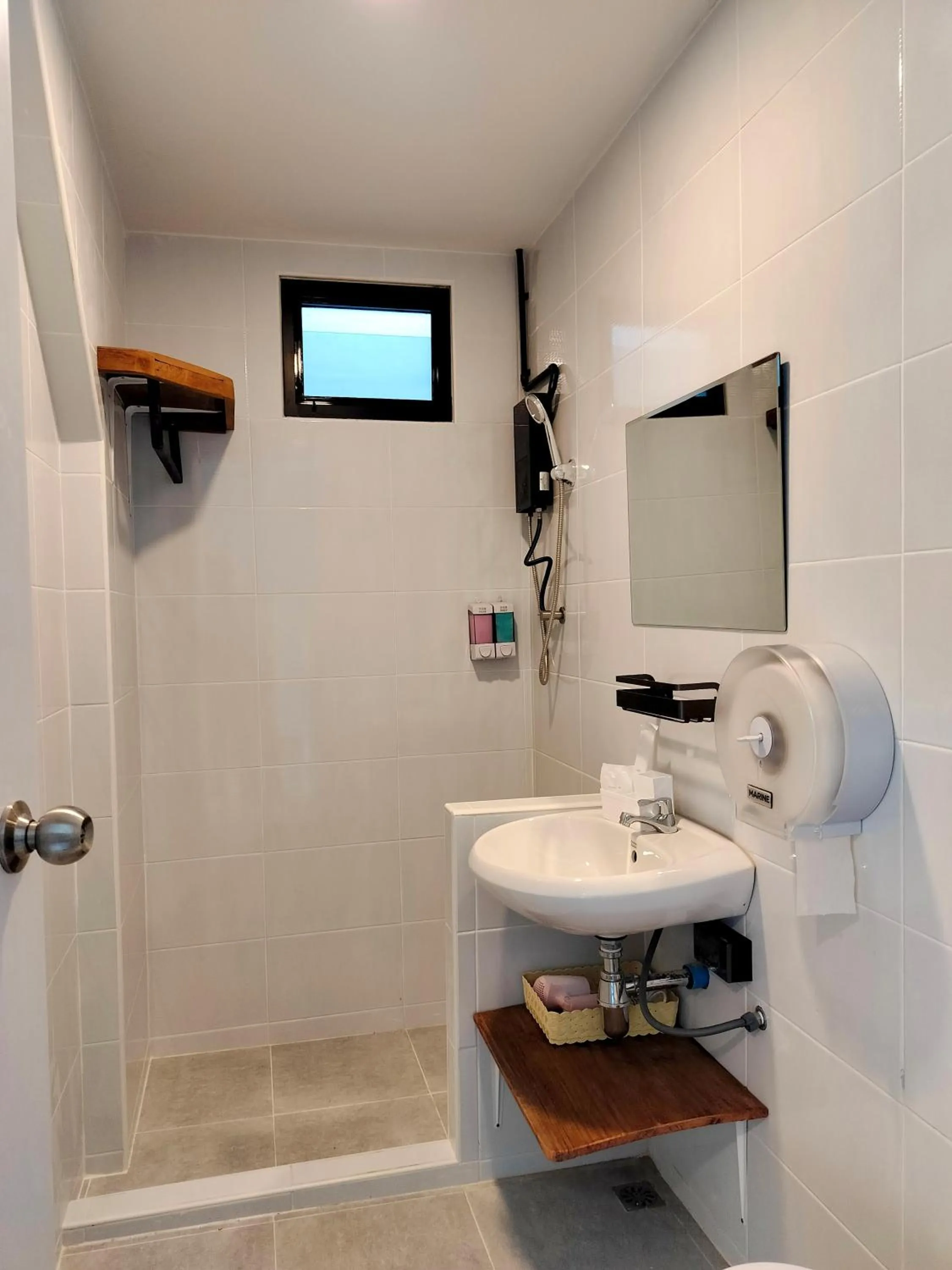 Shower in Oldy De Garden