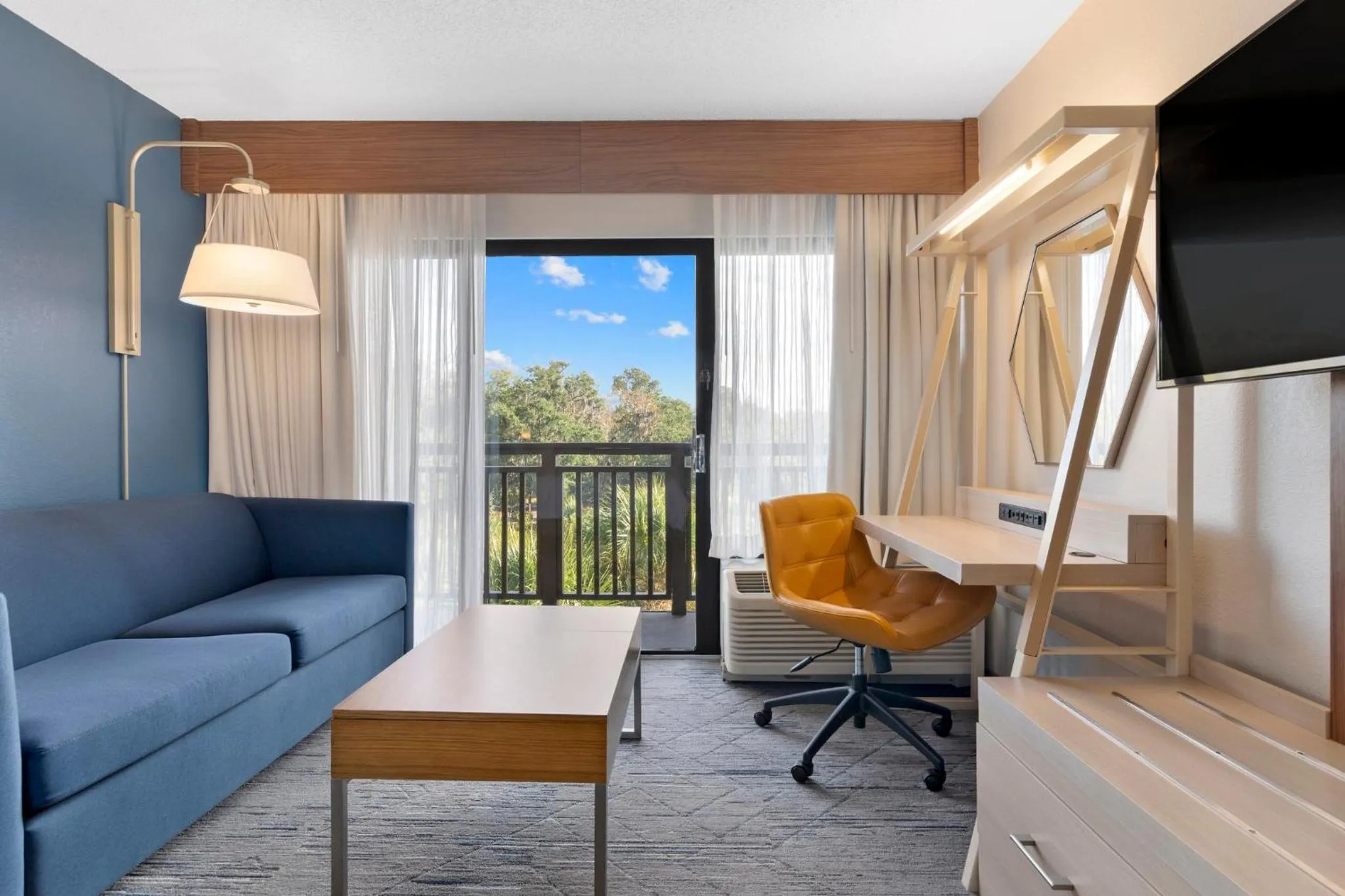 Photo of the whole room in Holiday Inn Express Hilton Head Island by IHG