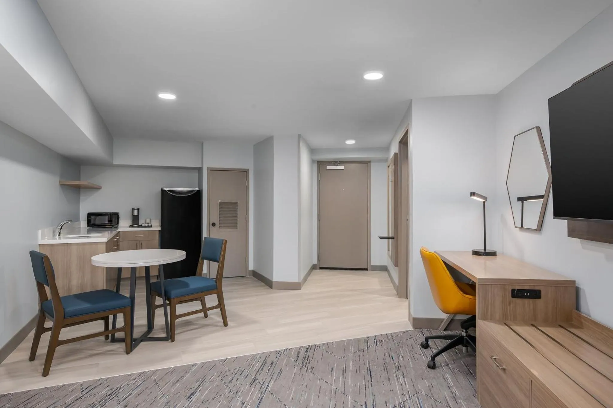 Photo of the whole room in Holiday Inn Express Hilton Head Island by IHG