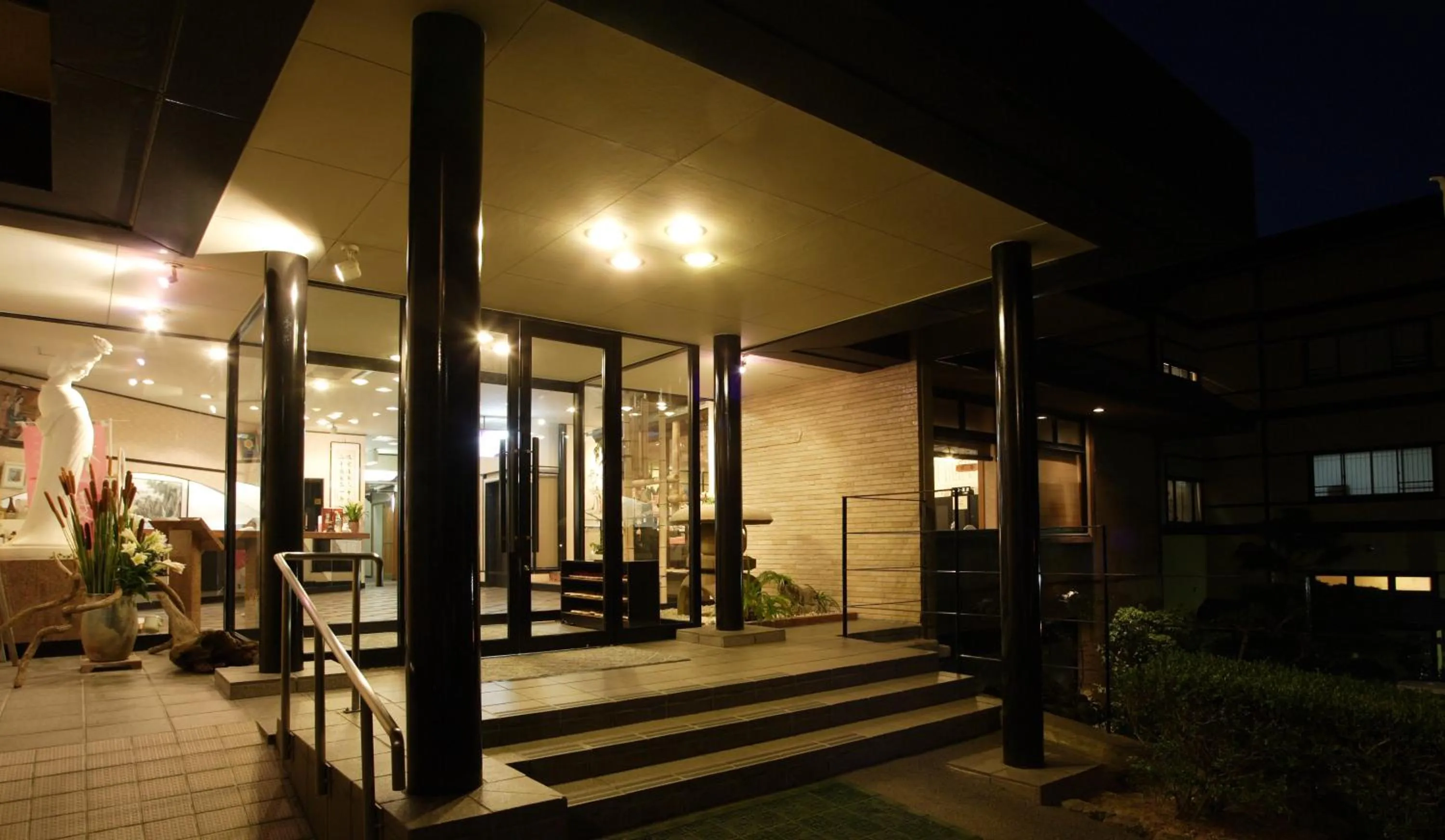 Facade/entrance in Gyokusenkaku