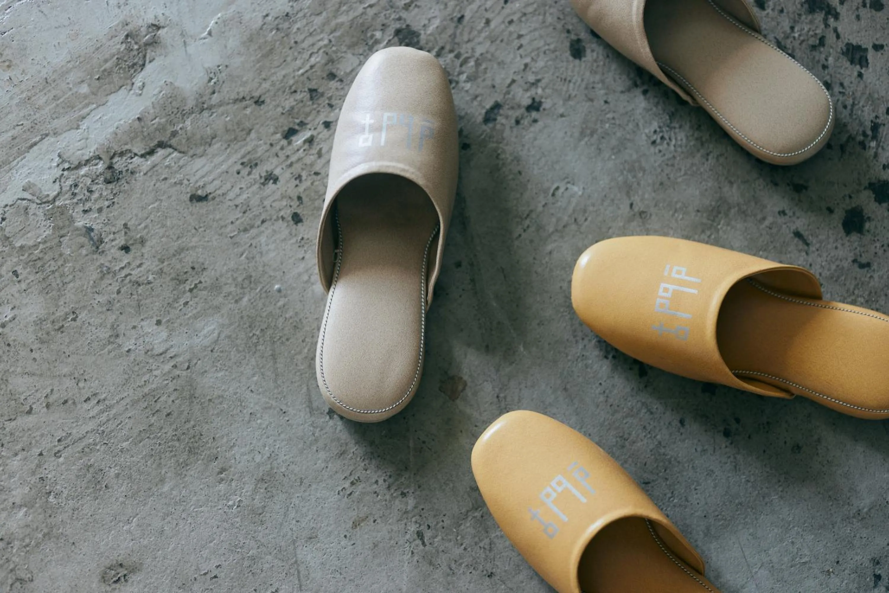 Common de - Hostel & Bar