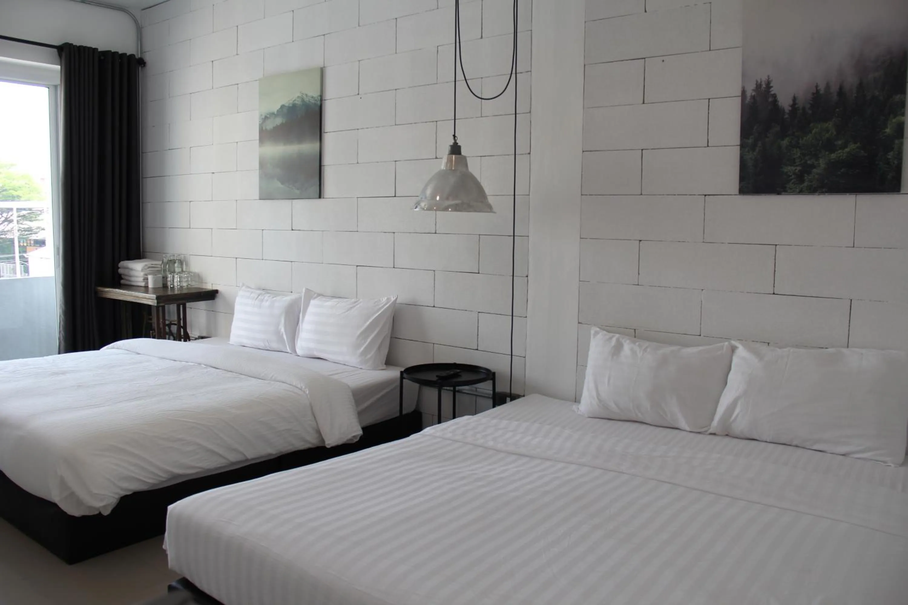 Bed in The Good Days