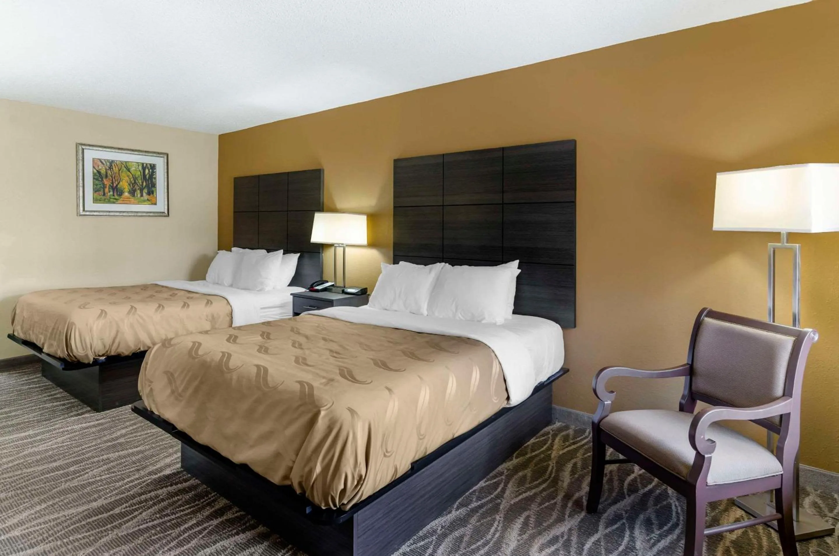 Bedroom, Bed in Quality Inn Hillsville