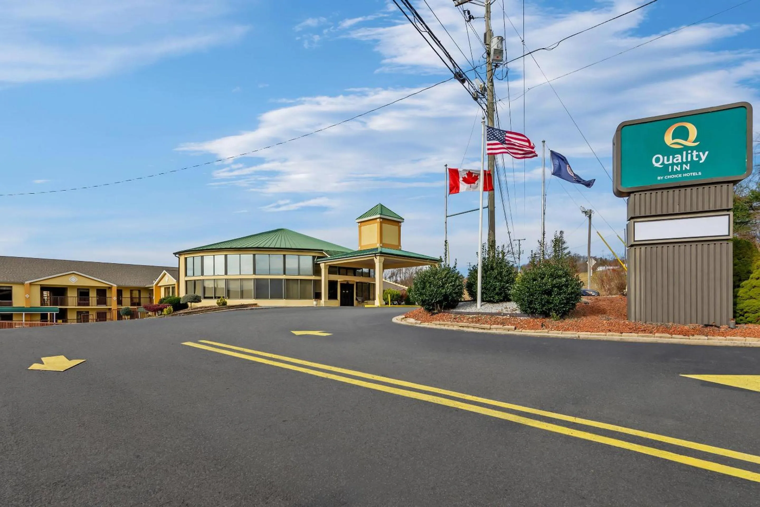 Property building in Quality Inn Hillsville