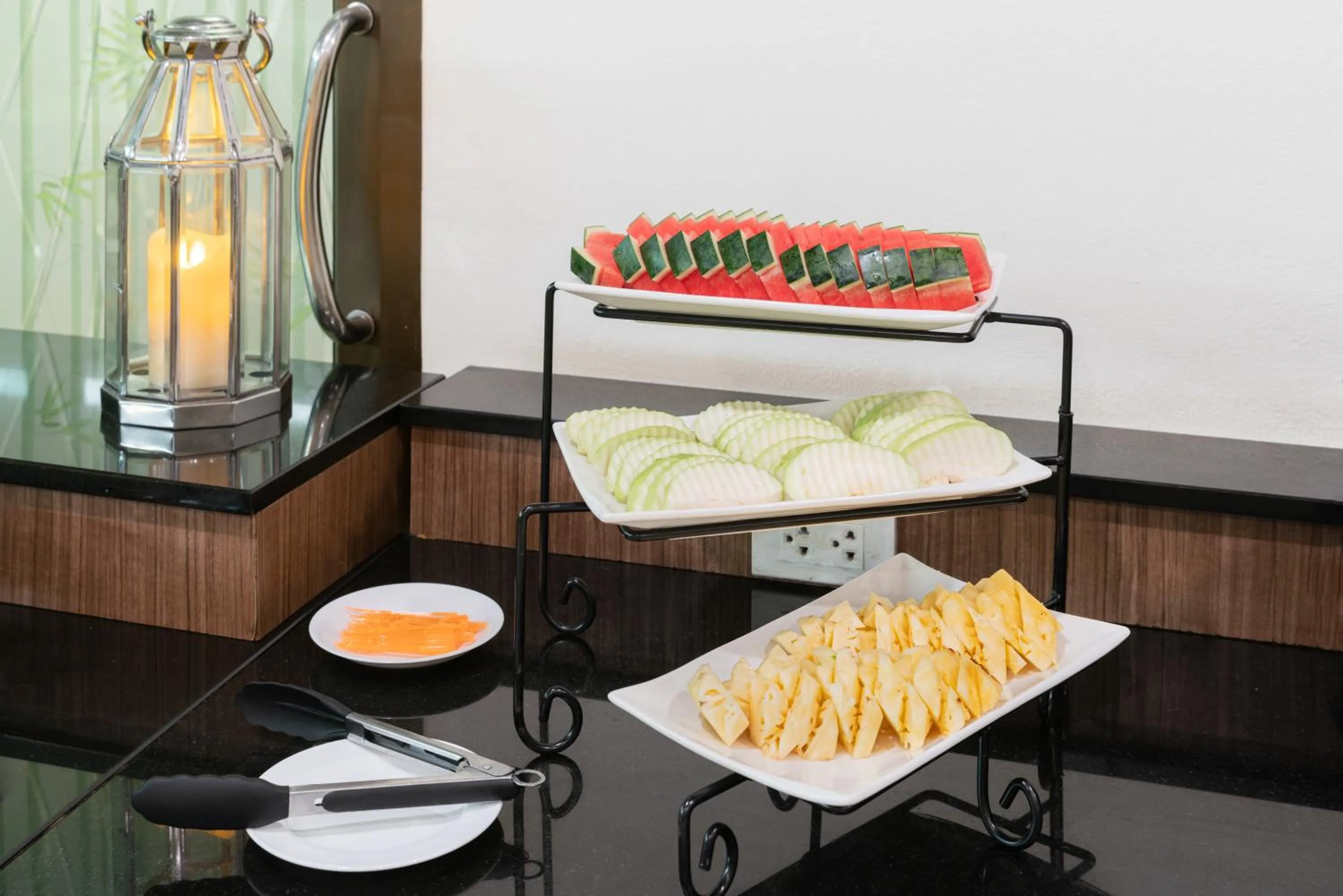 Buffet breakfast in Golden Foyer Suvarnabhumi Airport Hotel