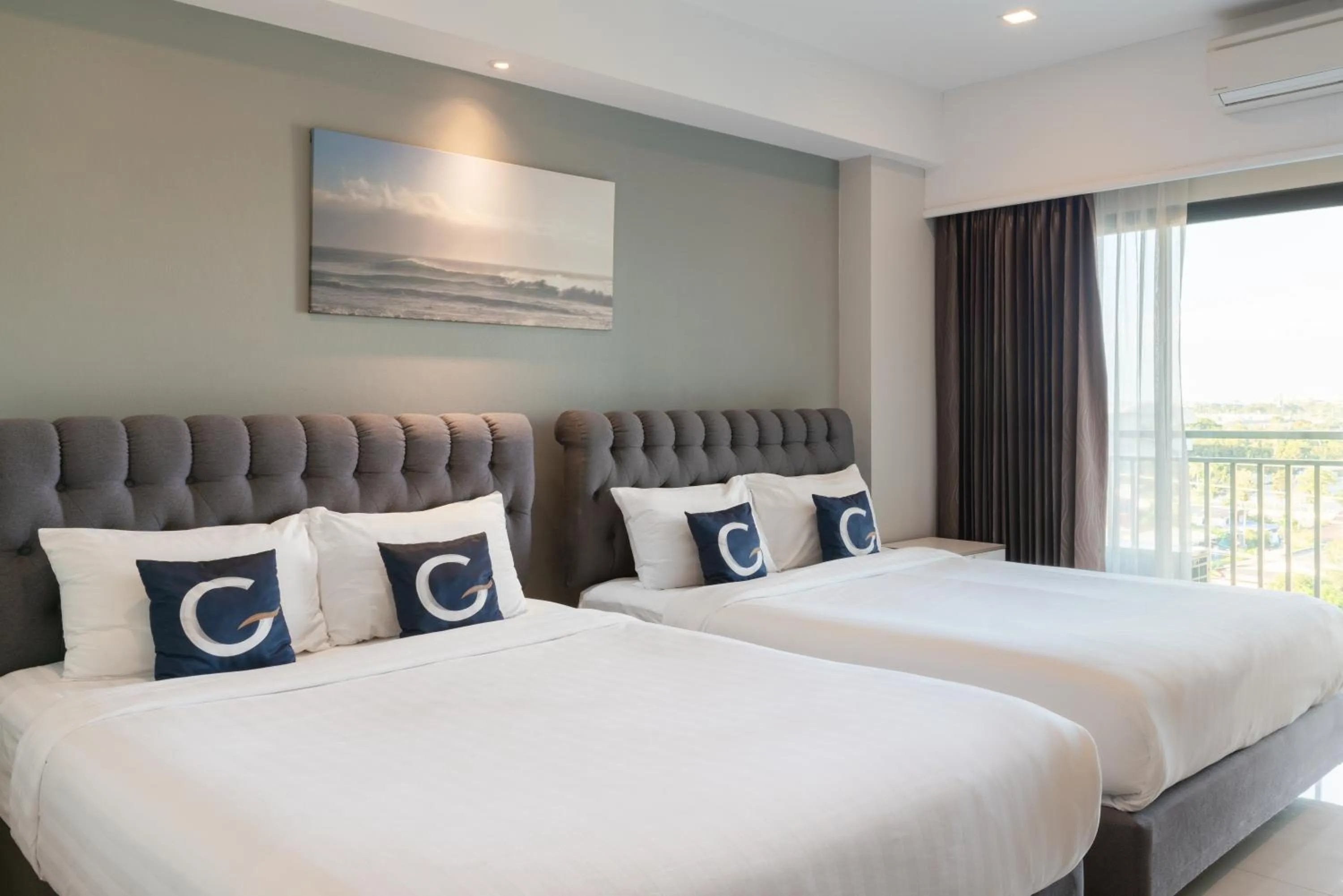 Bedroom, Bed in Golden Foyer Suvarnabhumi Airport Hotel