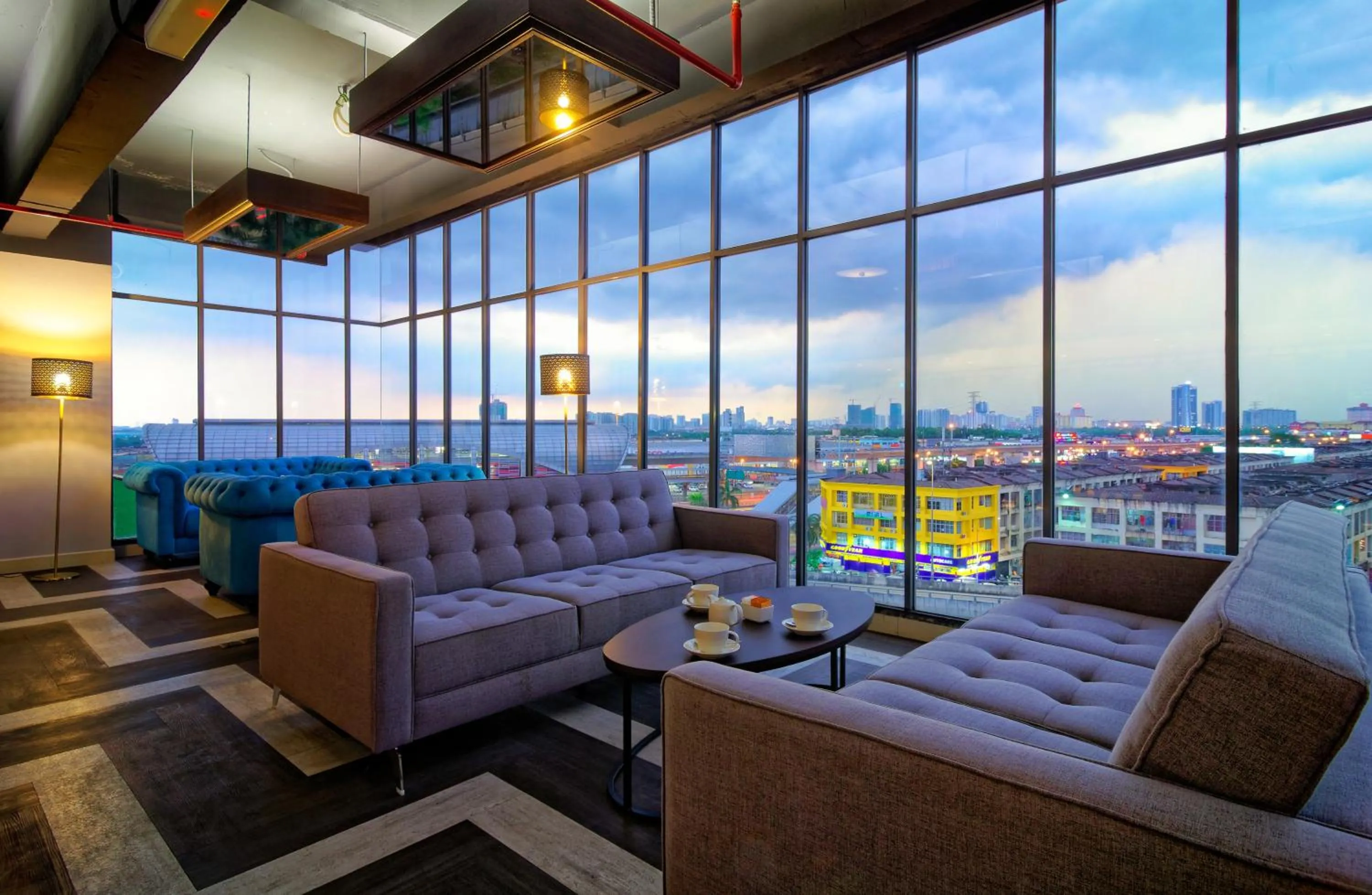 Restaurant/places to eat in Bespoke Hotel Puchong